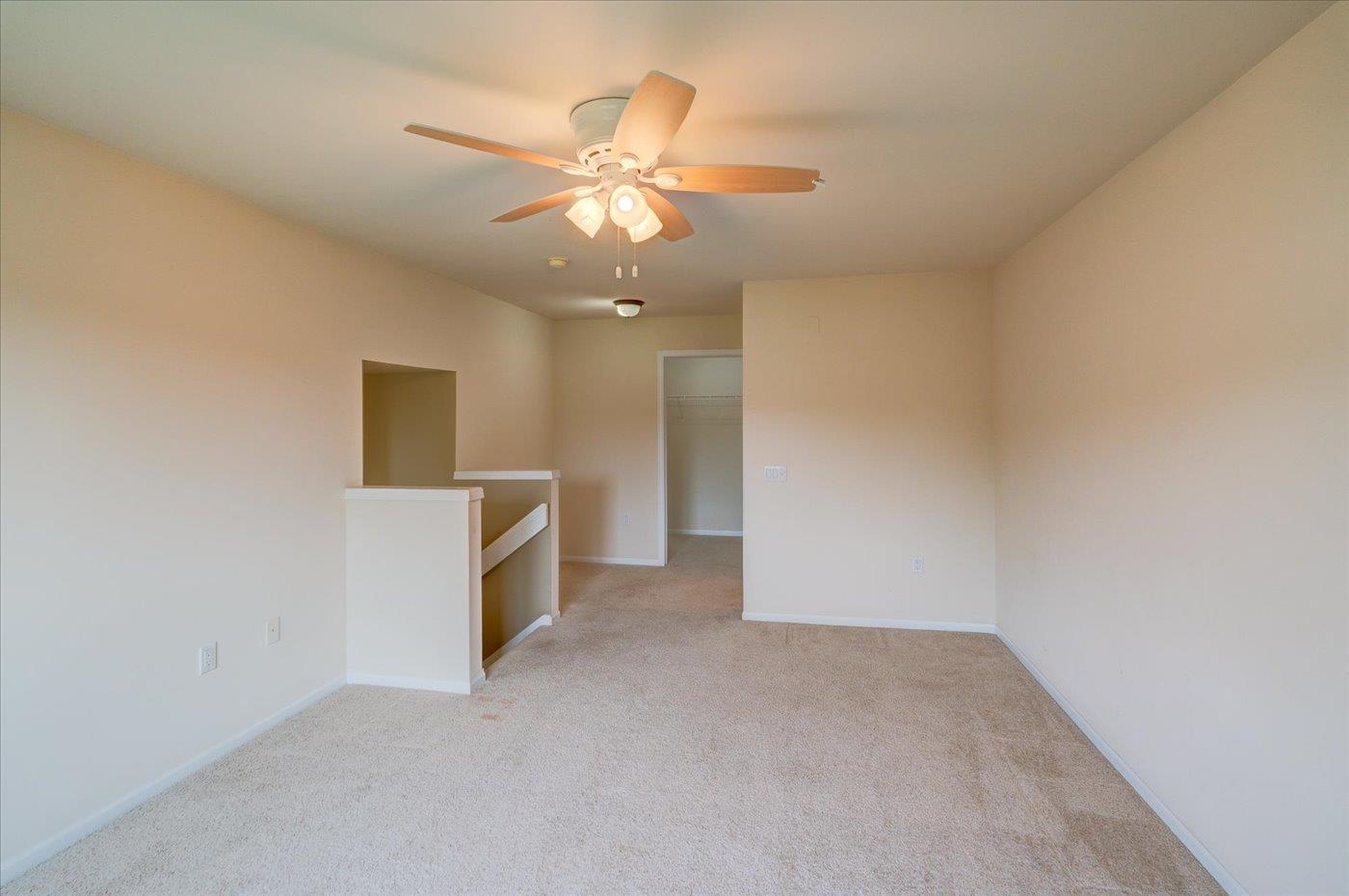 15 Corner Stone Way Unit: 16