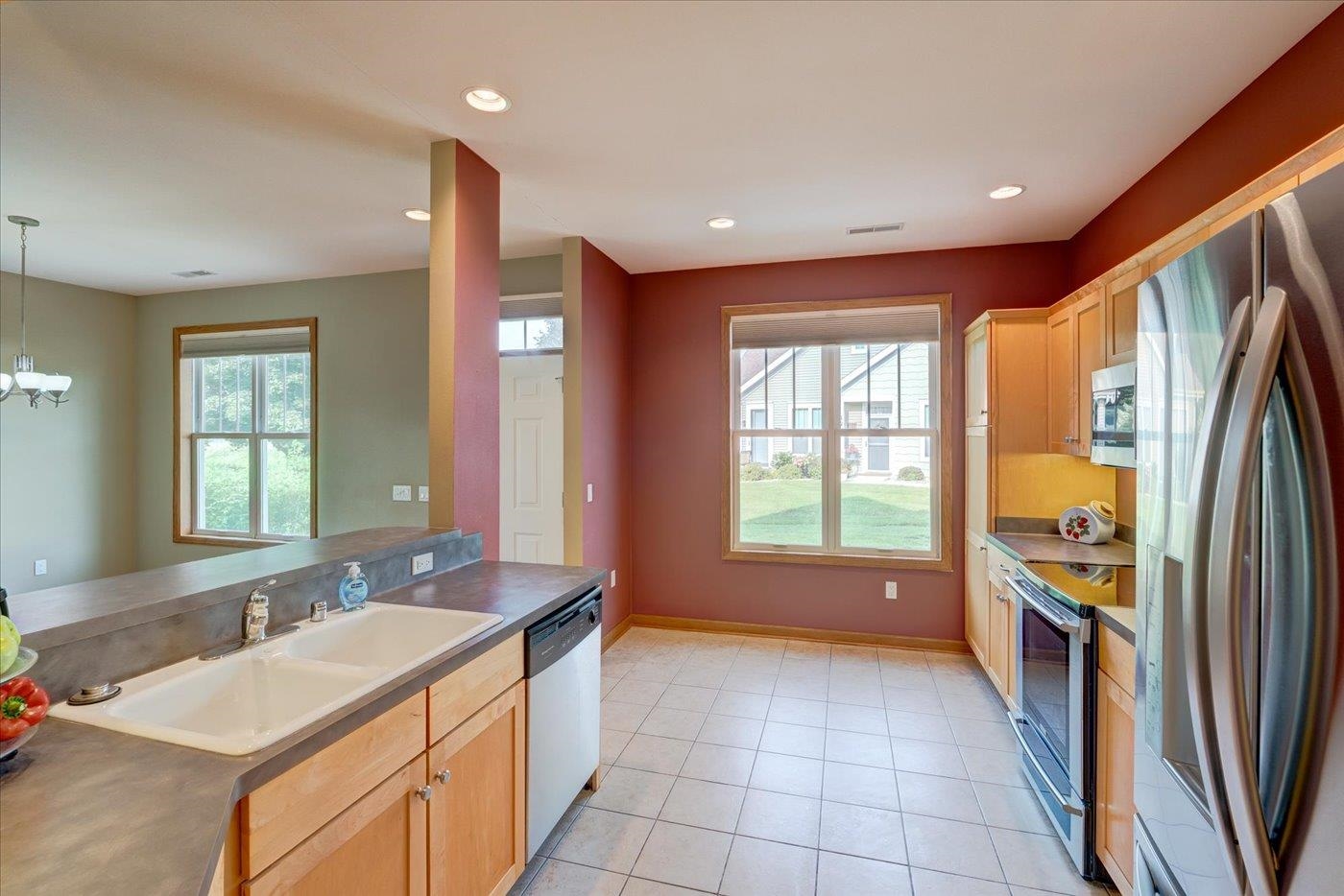 15 Corner Stone Way Unit: 16