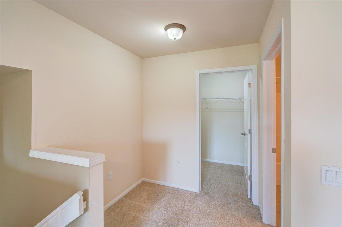 15 Corner Stone Way Unit: 16