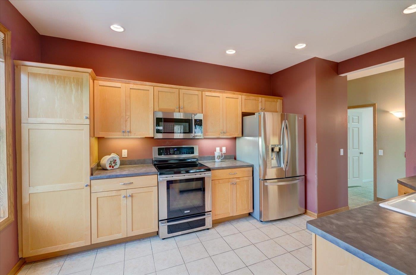 15 Corner Stone Way Unit: 16