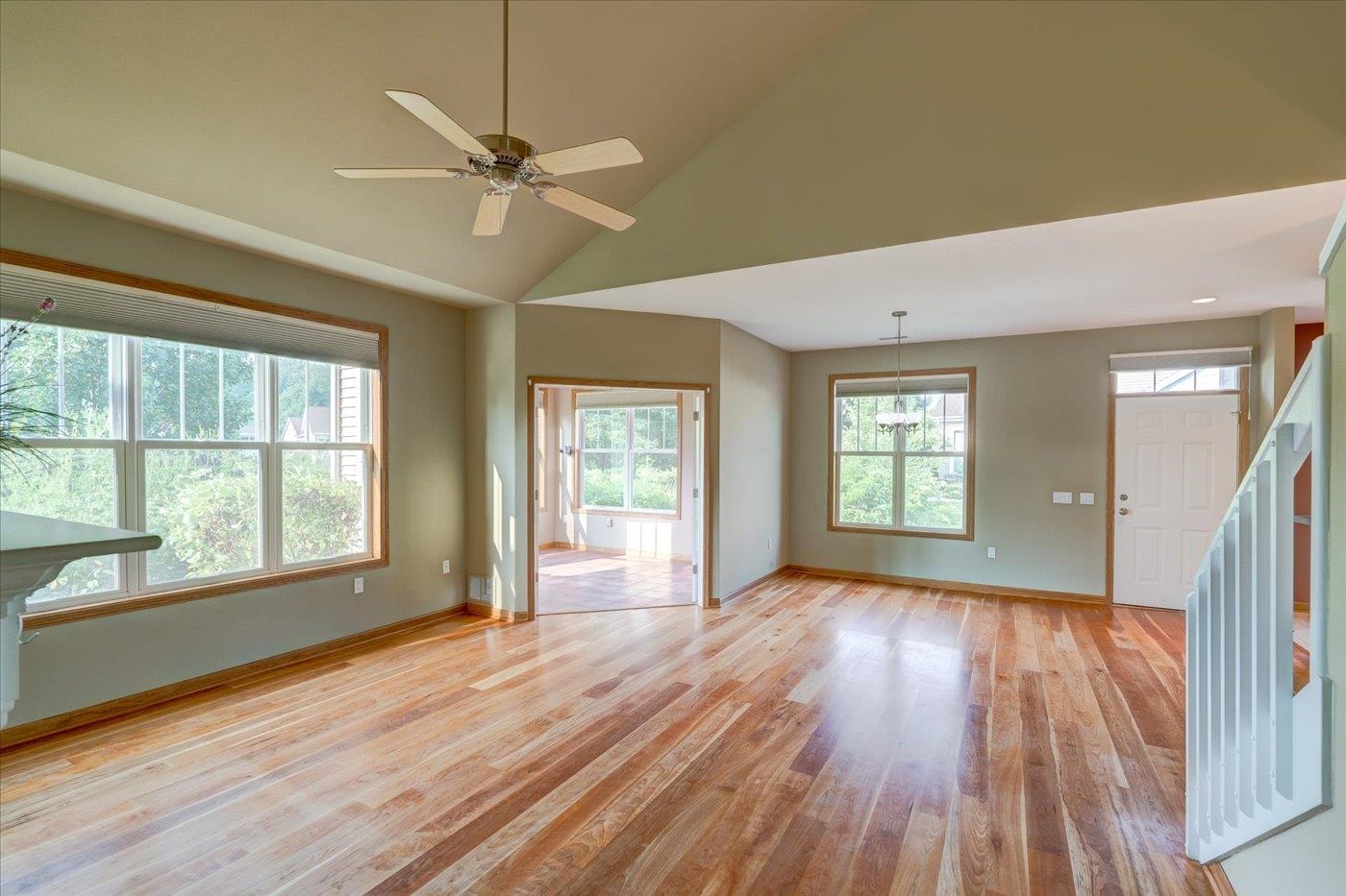 15 Corner Stone Way Unit: 16