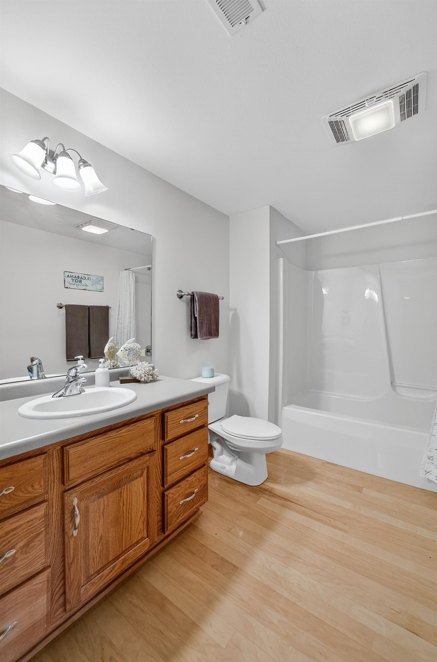 212 East Hill Parkway