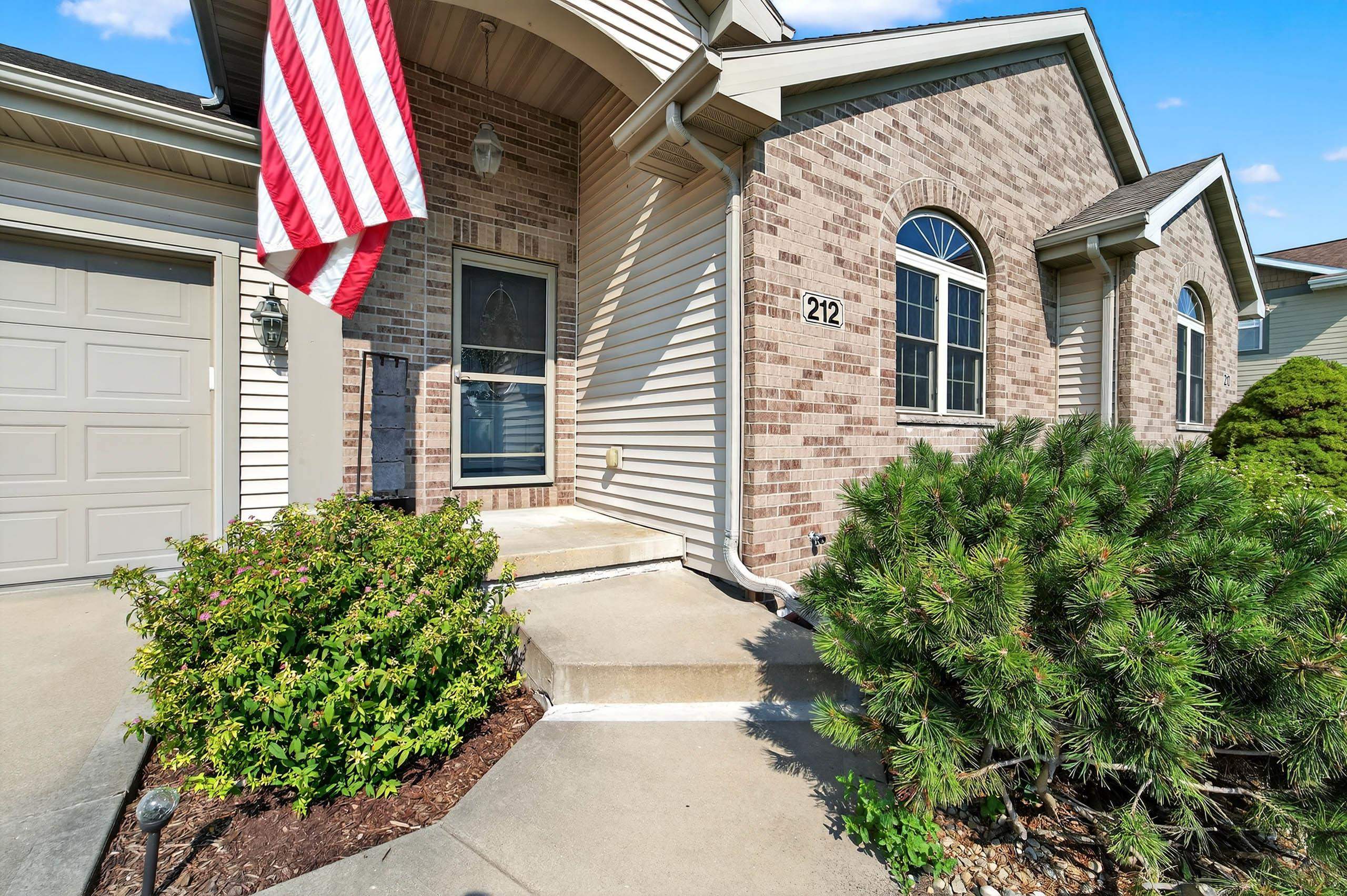 212 East Hill Parkway