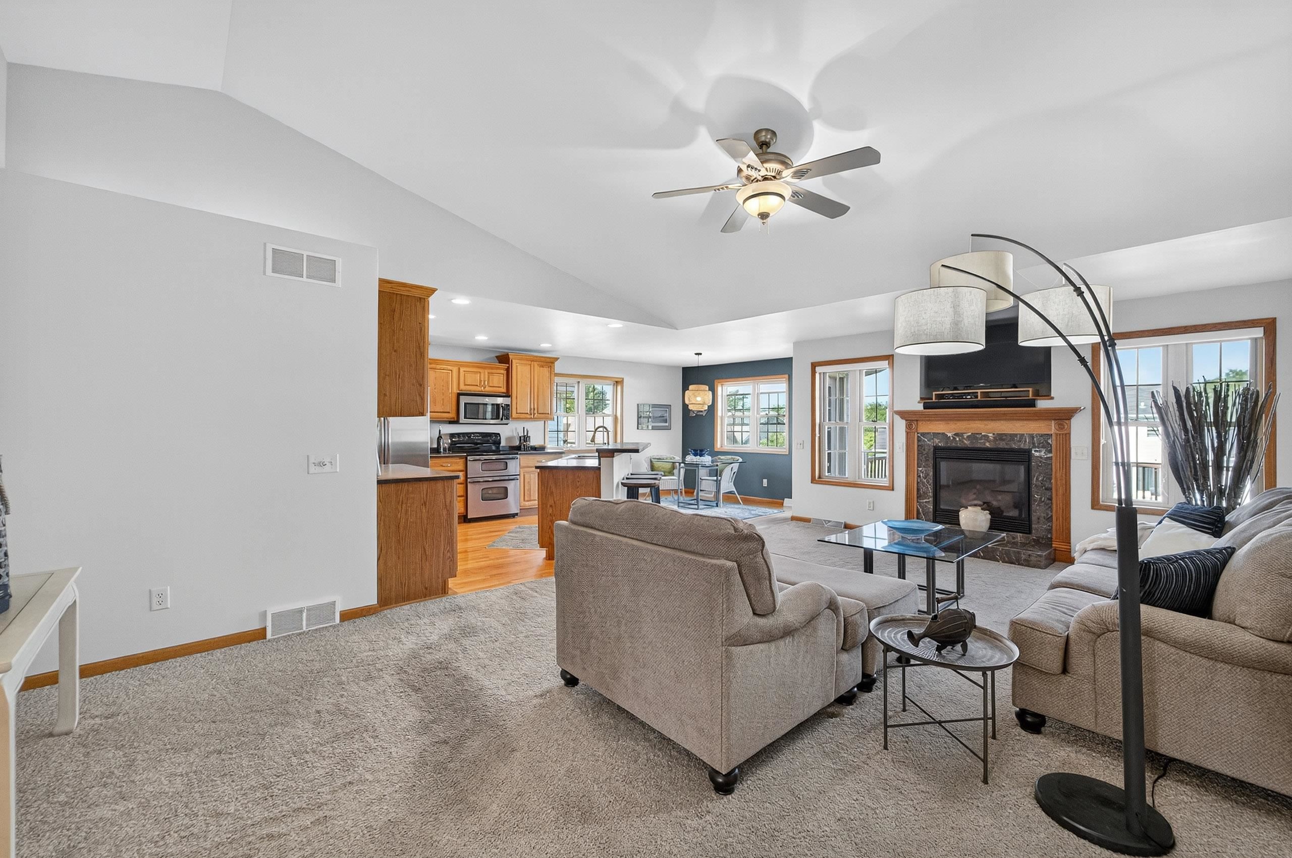 212 East Hill Parkway