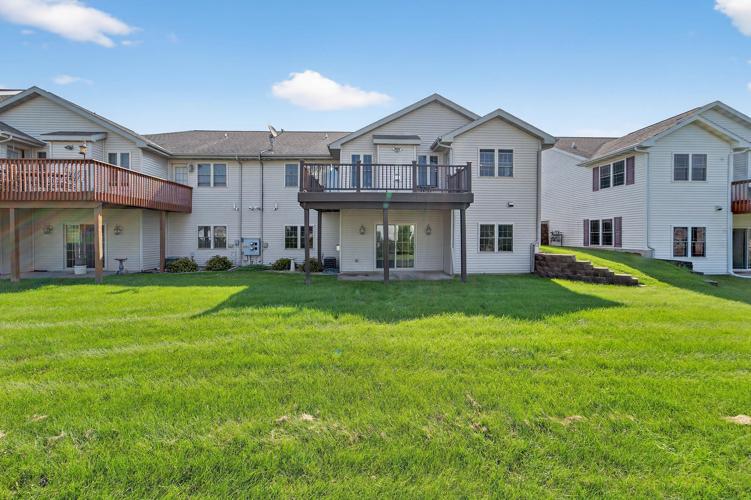 212 East Hill Parkway