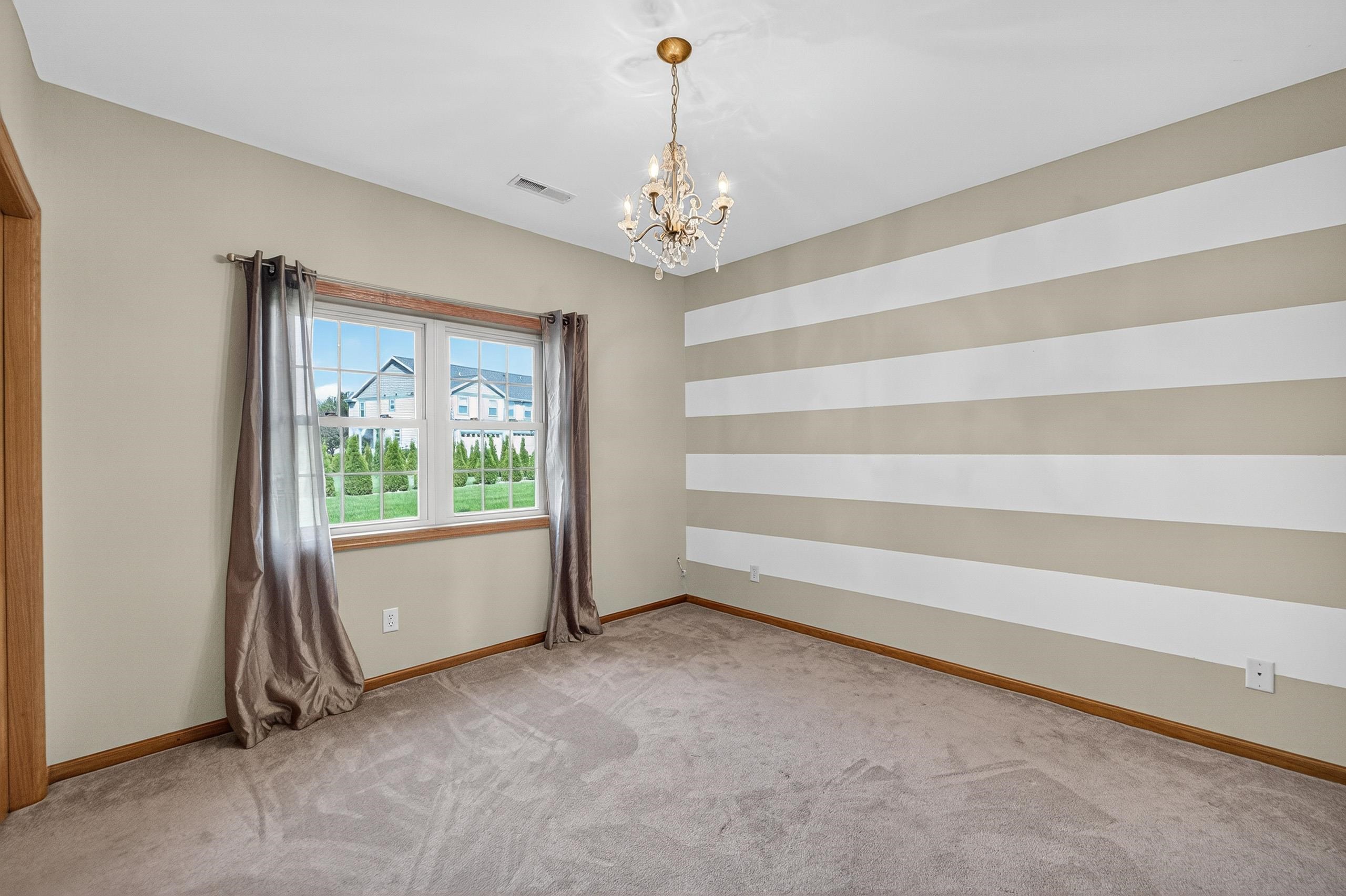 212 East Hill Parkway