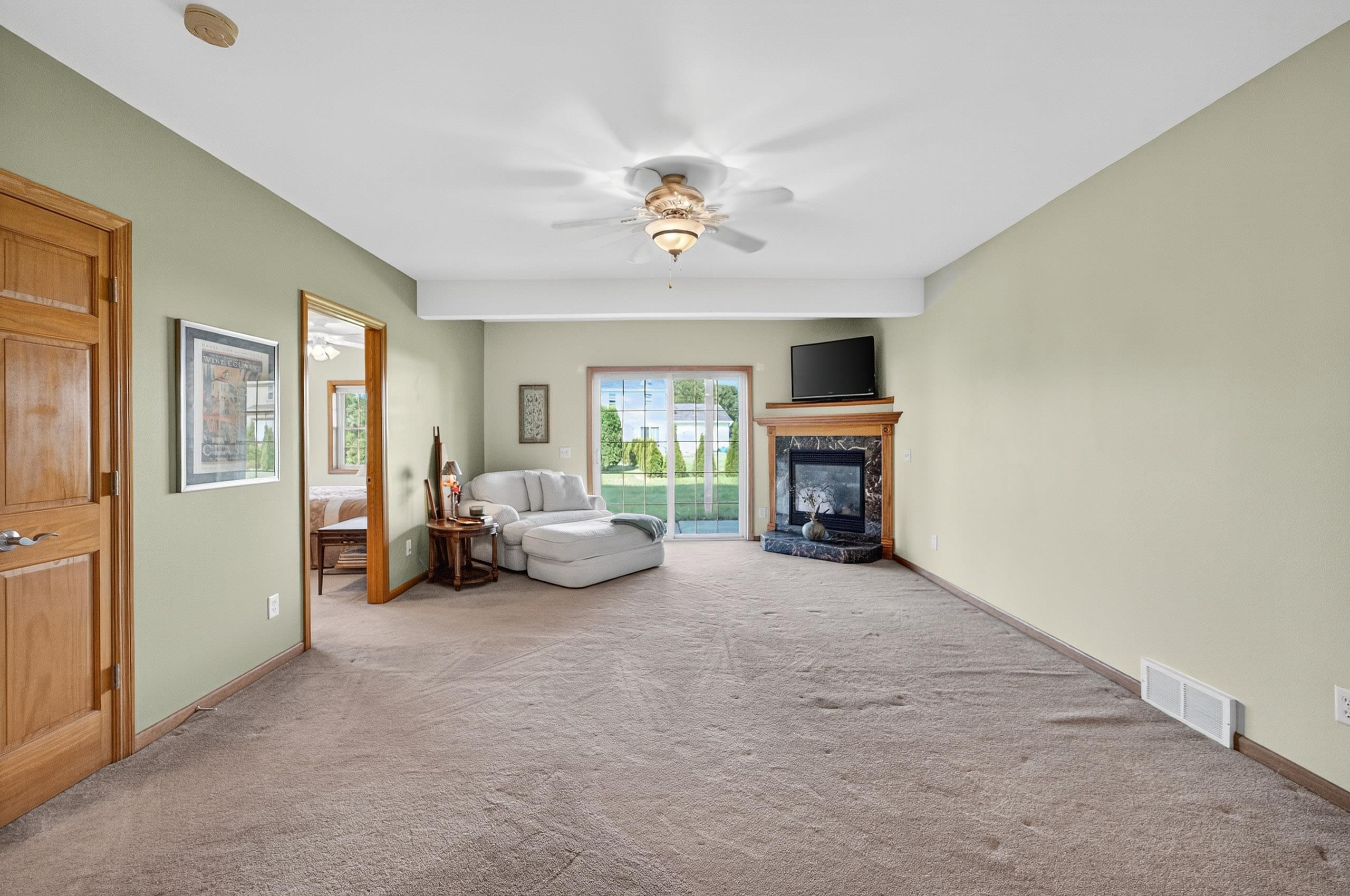 212 East Hill Parkway