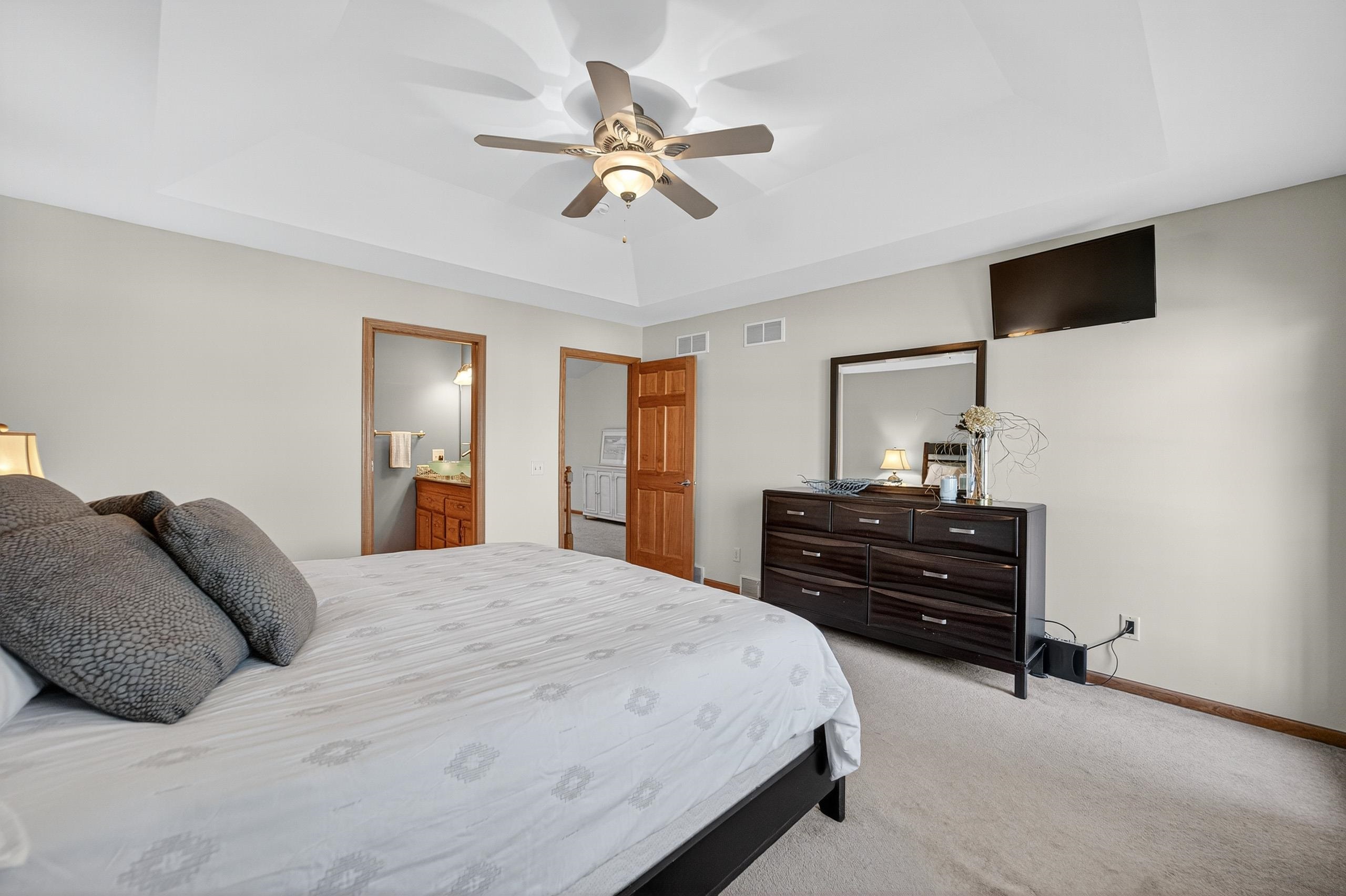 212 East Hill Parkway