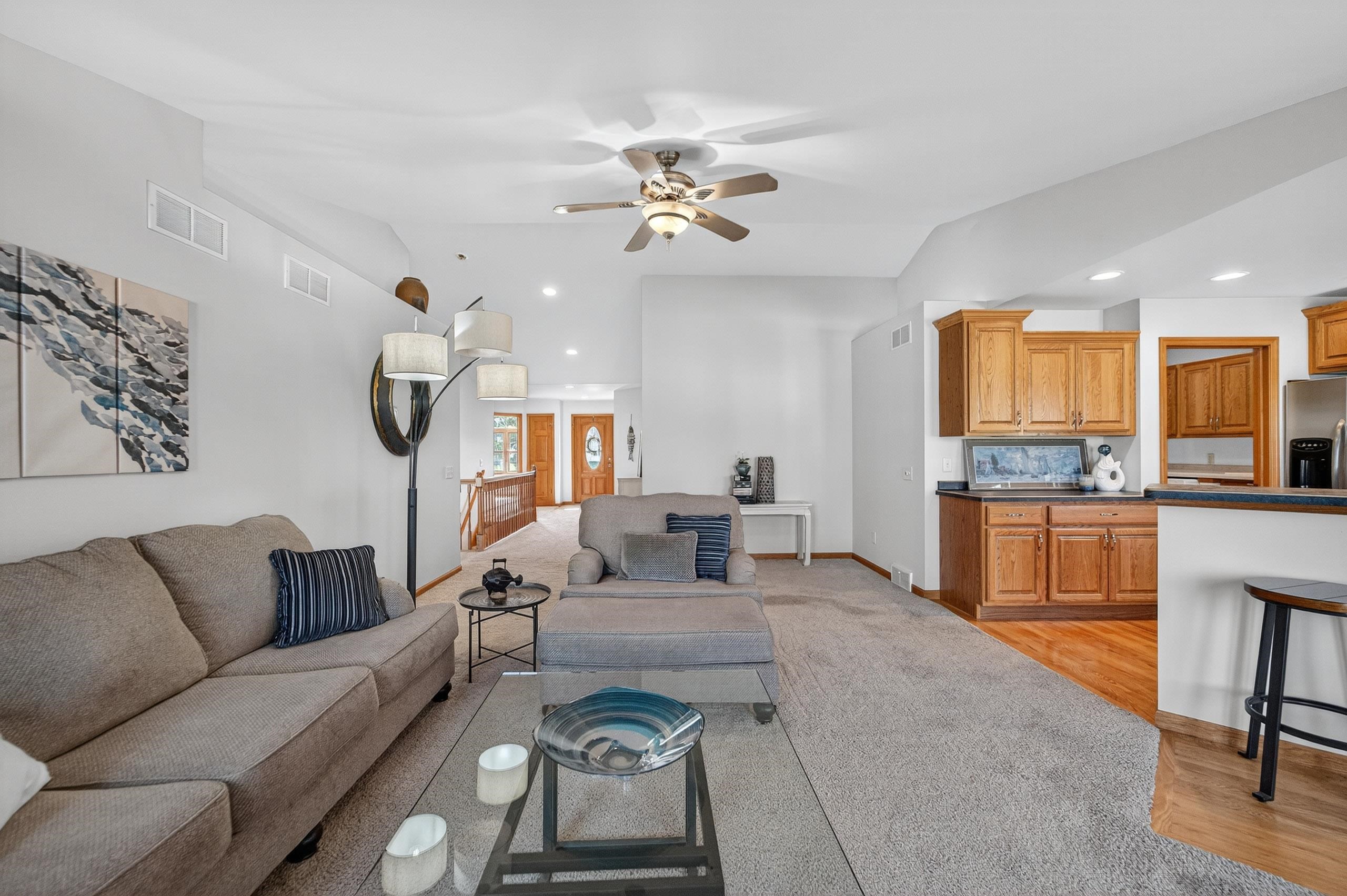 212 East Hill Parkway