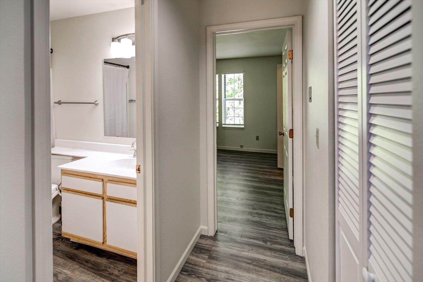 901 Harbor House Drive Unit: 5