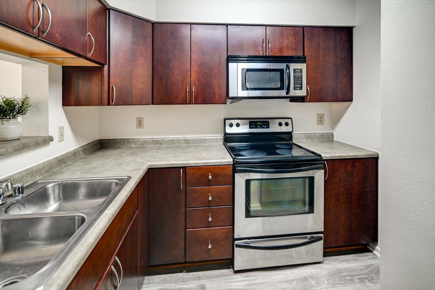 901 Harbor House Drive Unit: 5