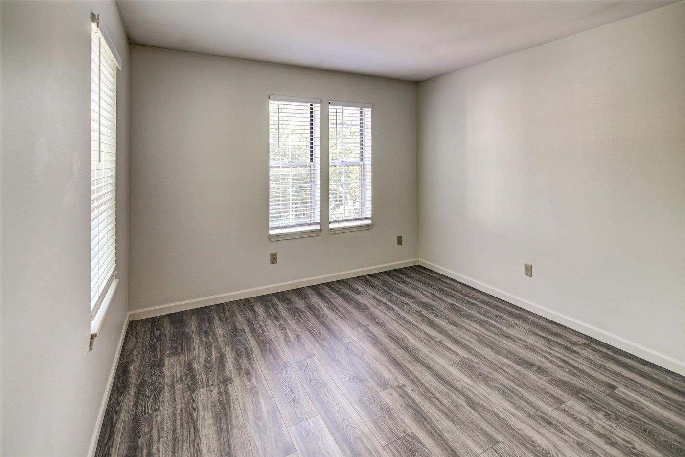 901 Harbor House Drive Unit: 5