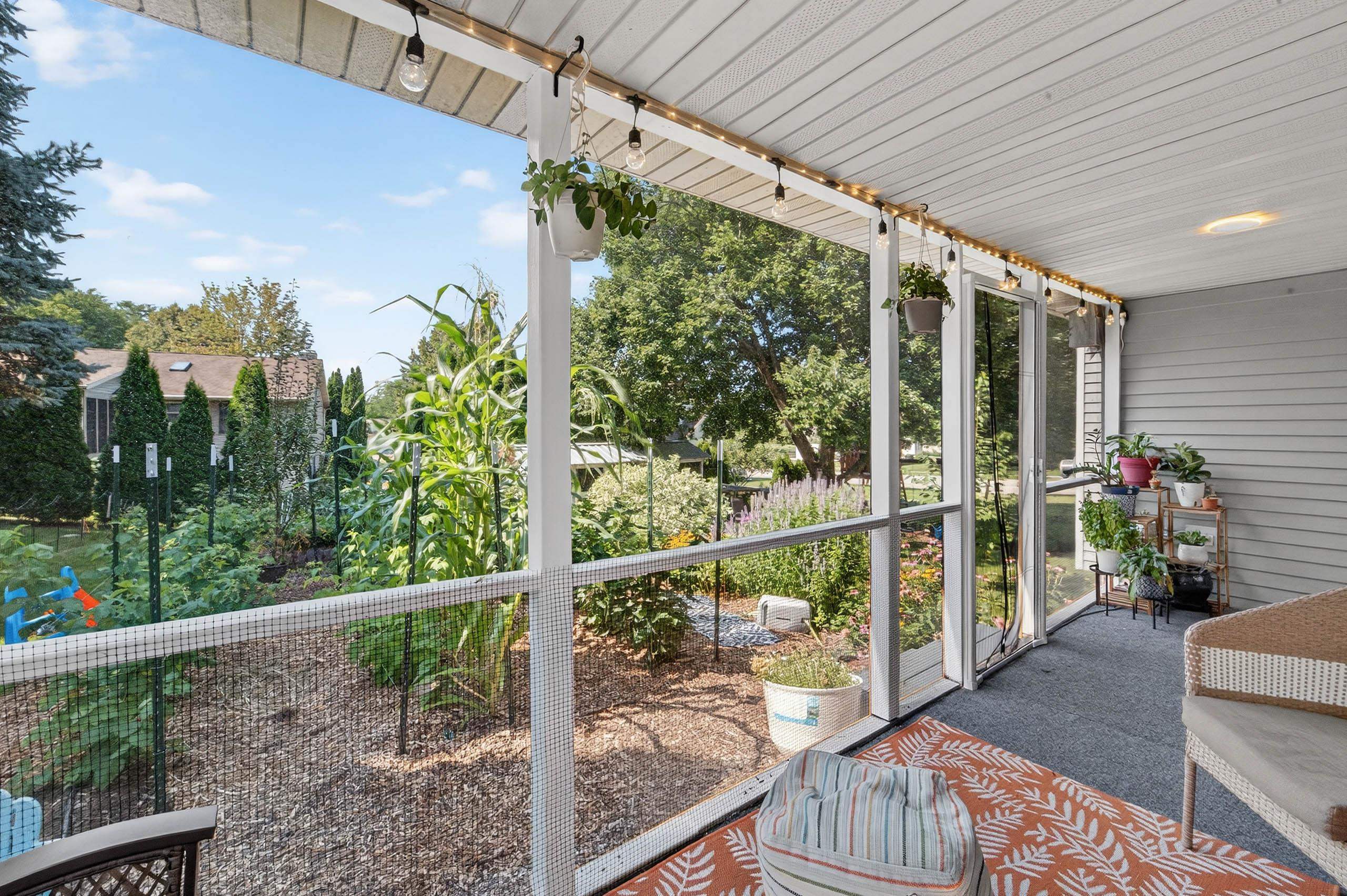 1823 Buckingham Road