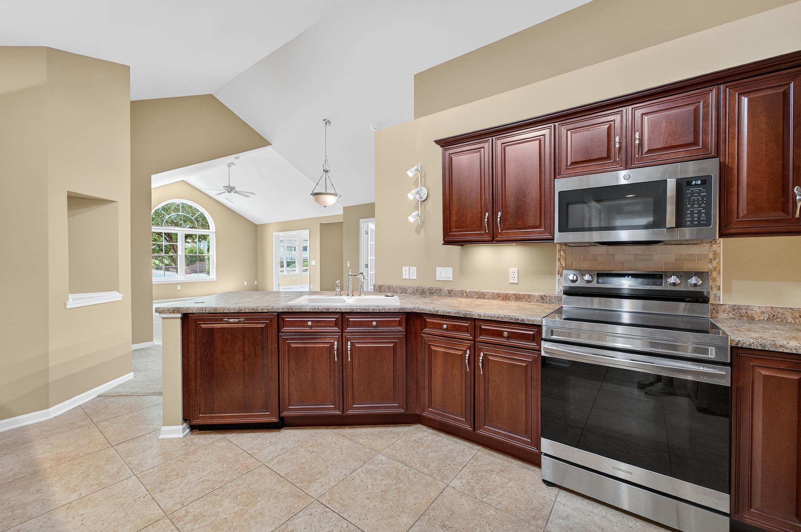 845 Birchwood Trail