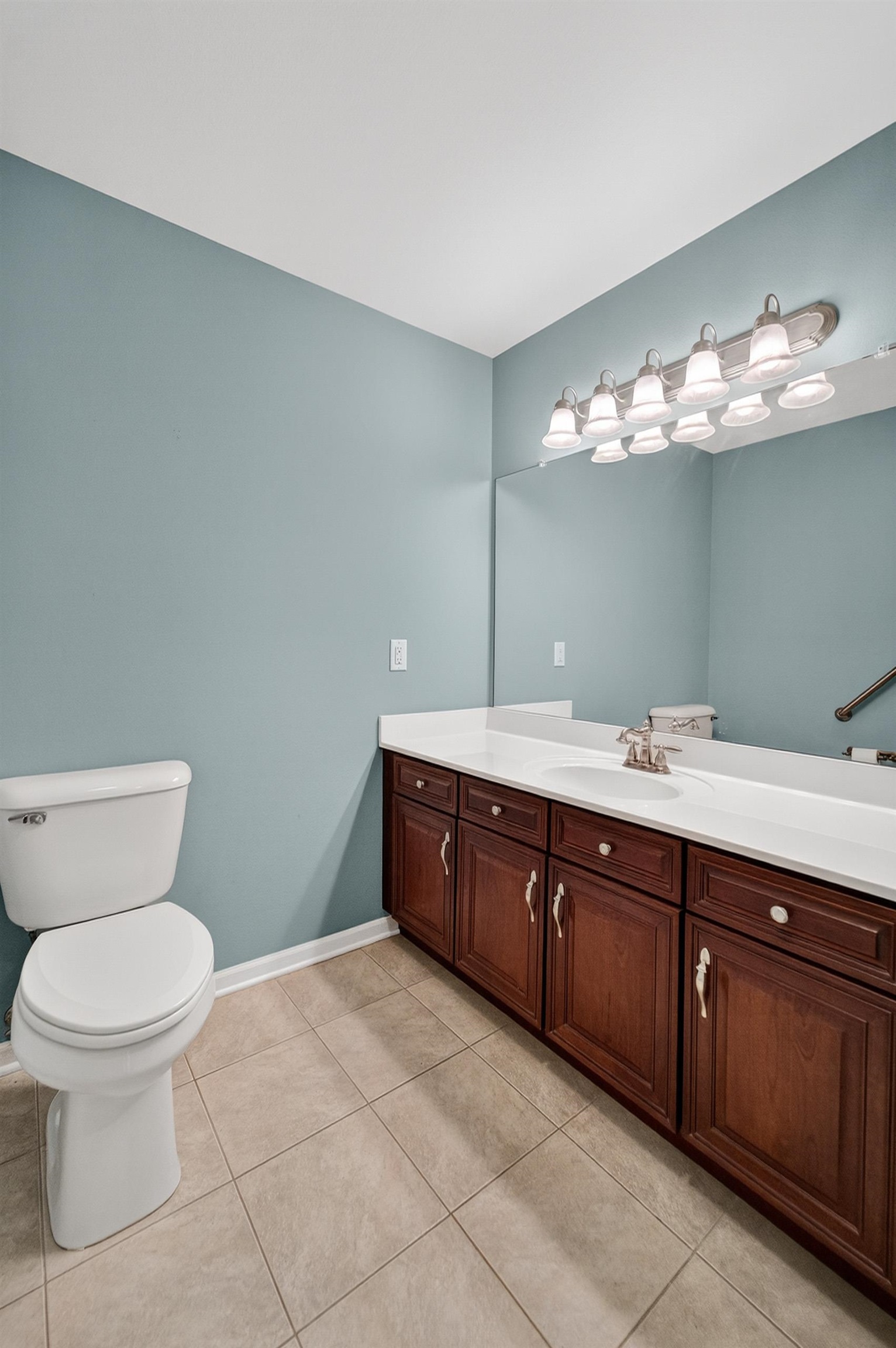 845 Birchwood Trail