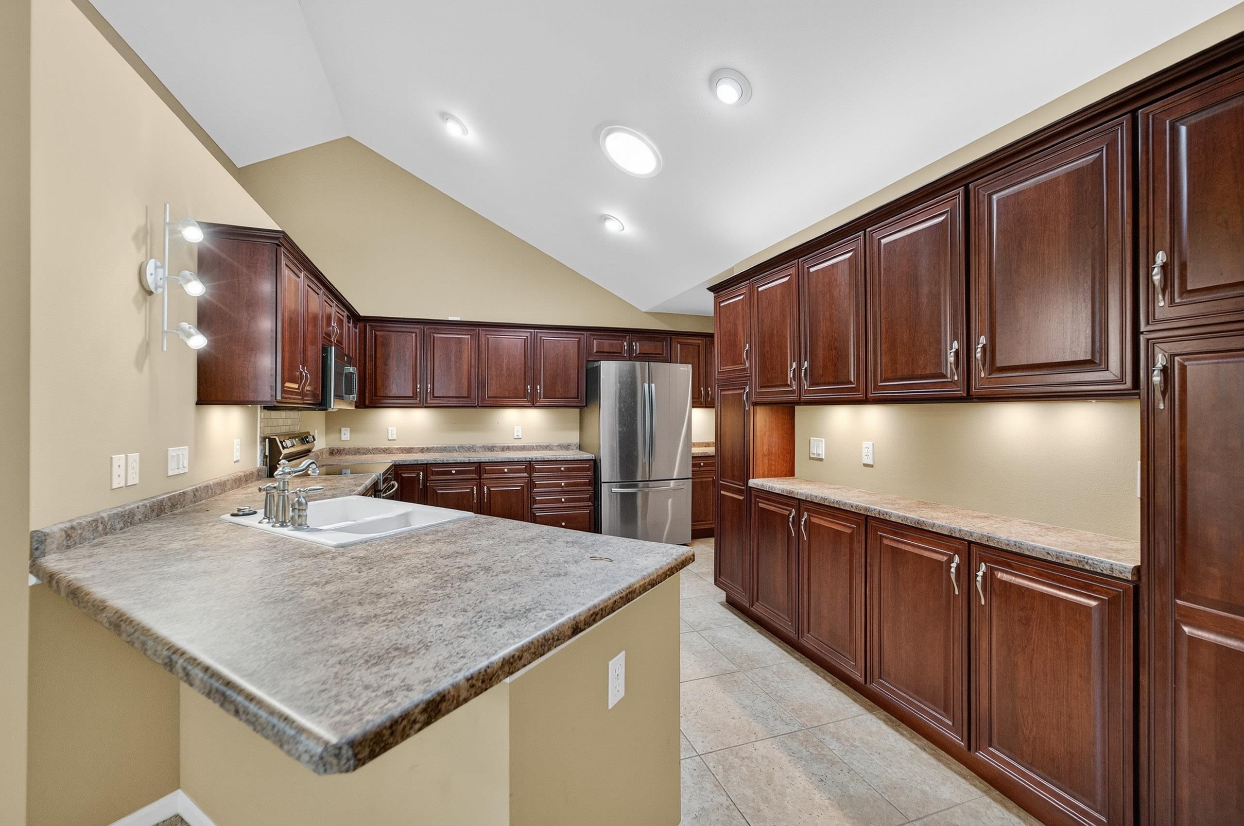 845 Birchwood Trail