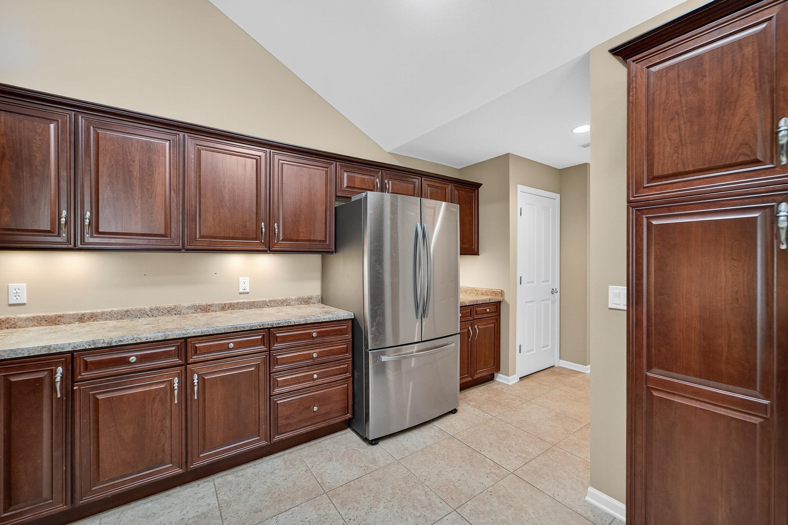 845 Birchwood Trail
