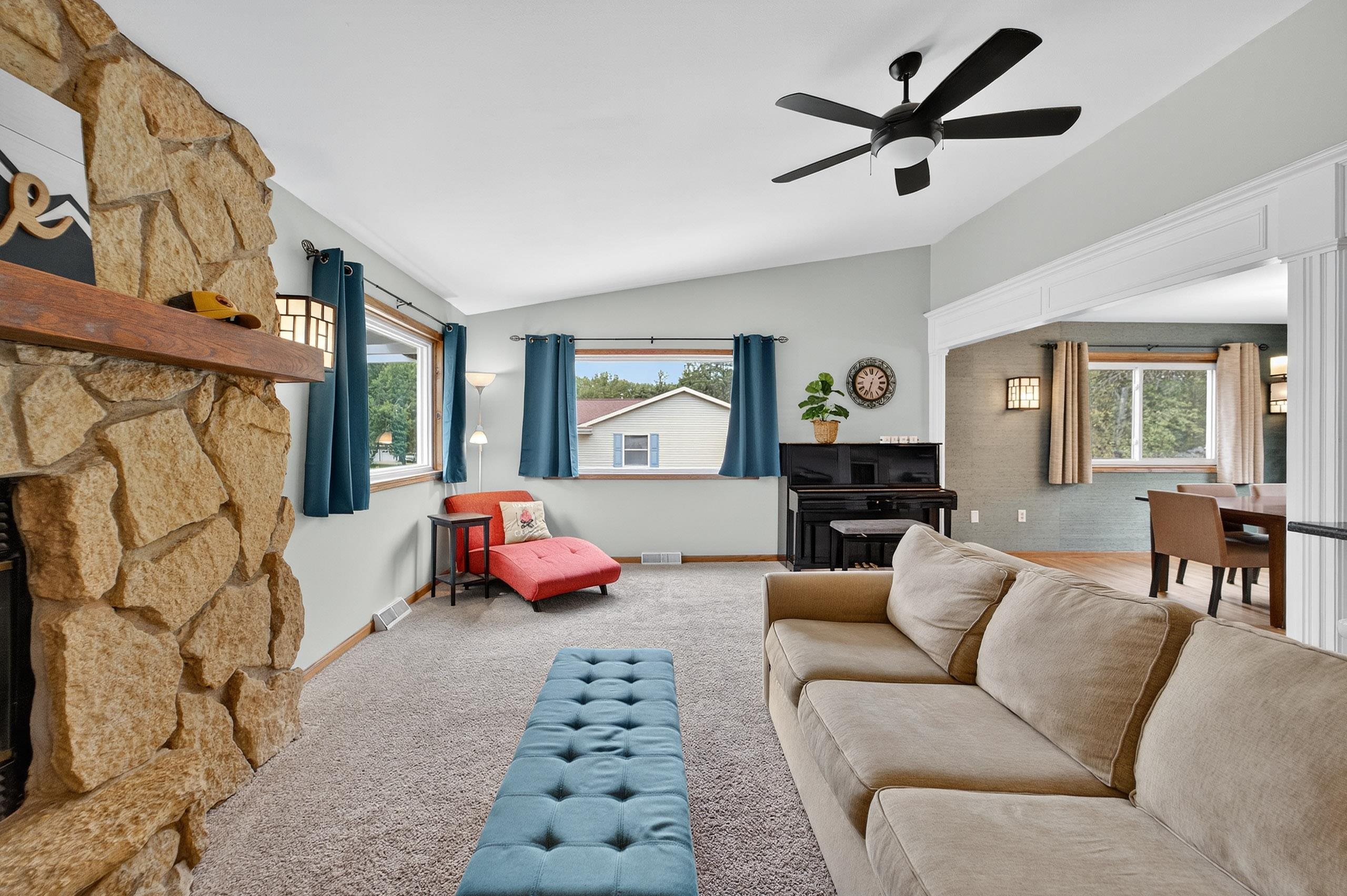 3392 Swinburne Drive