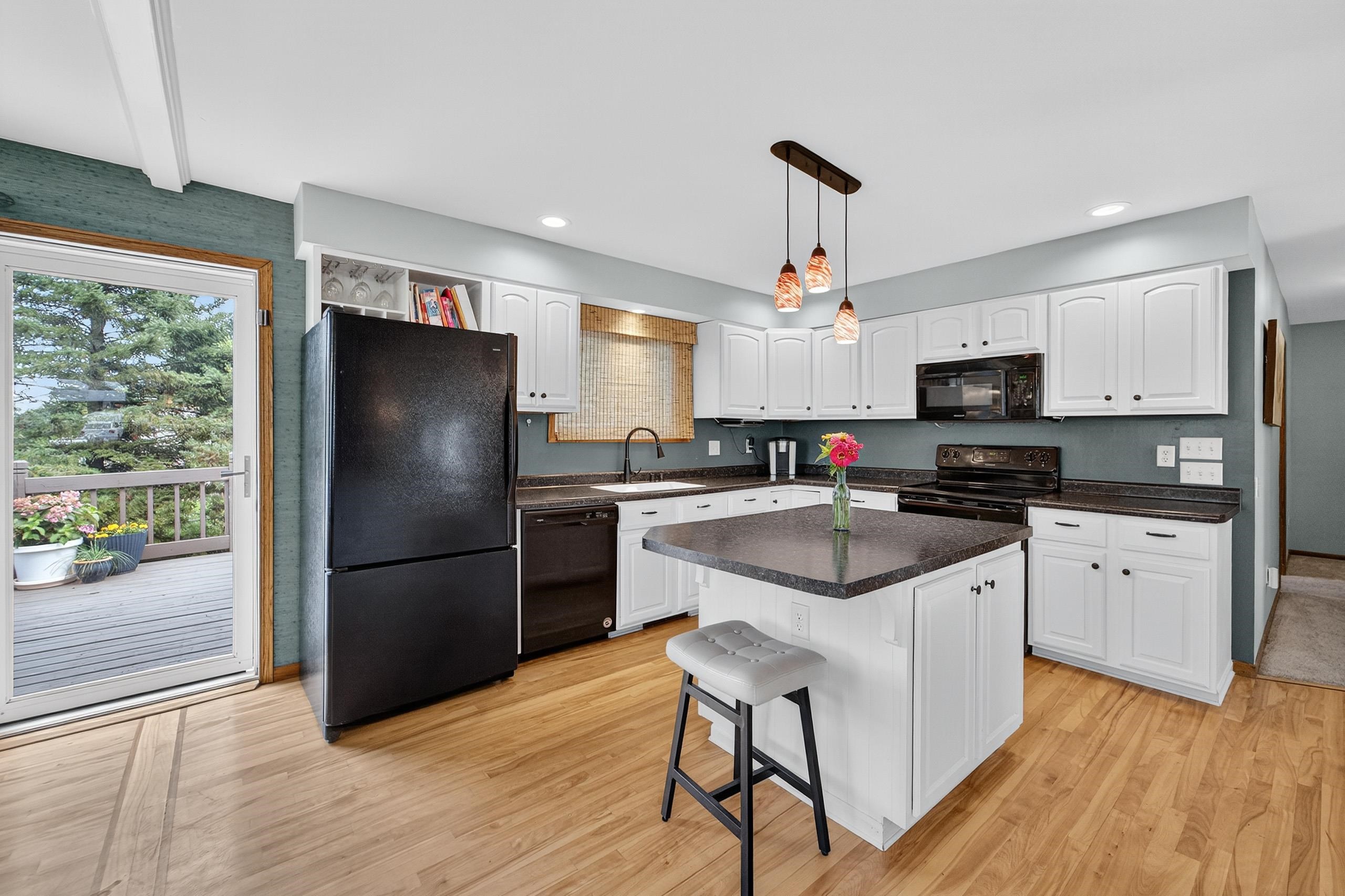 3392 Swinburne Drive