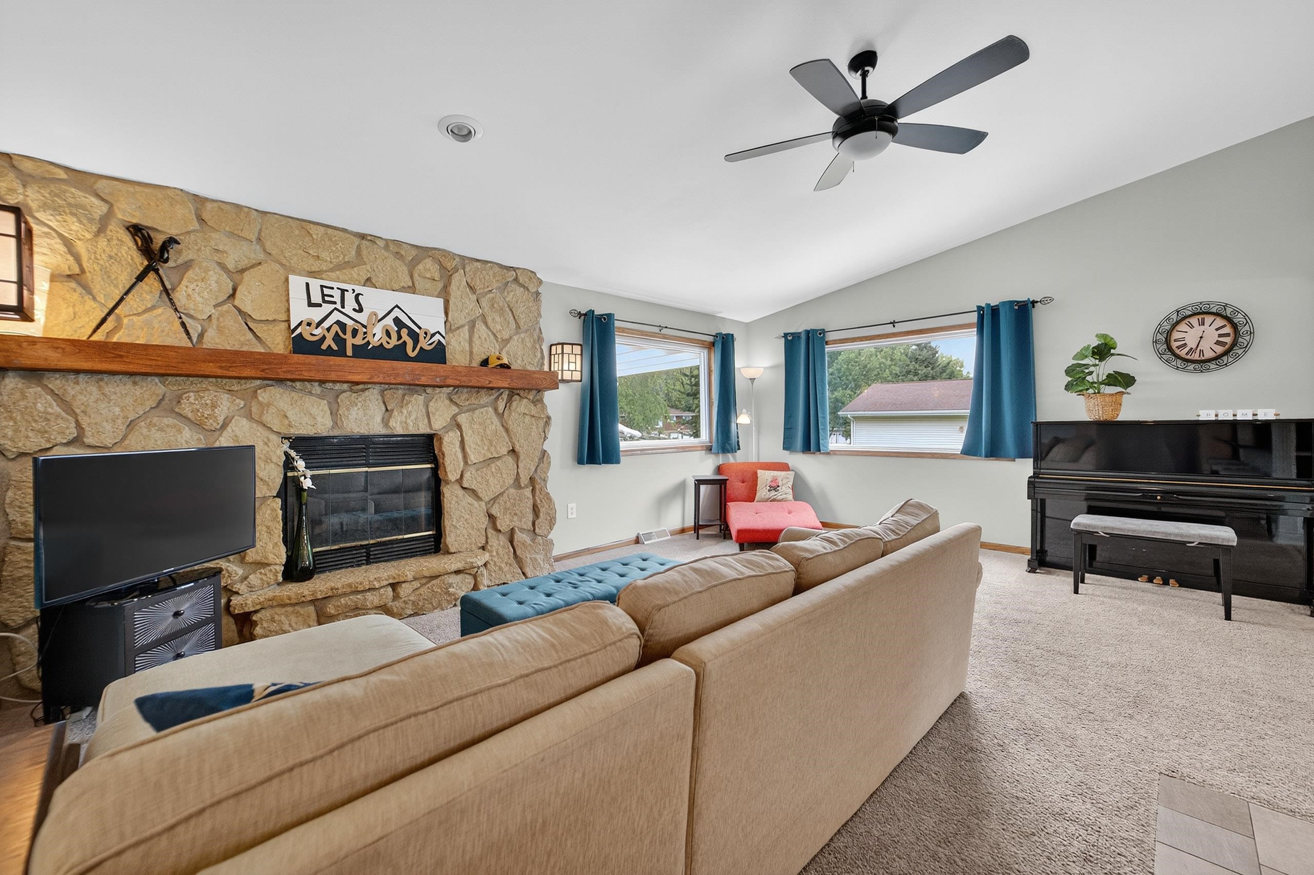 3392 Swinburne Drive