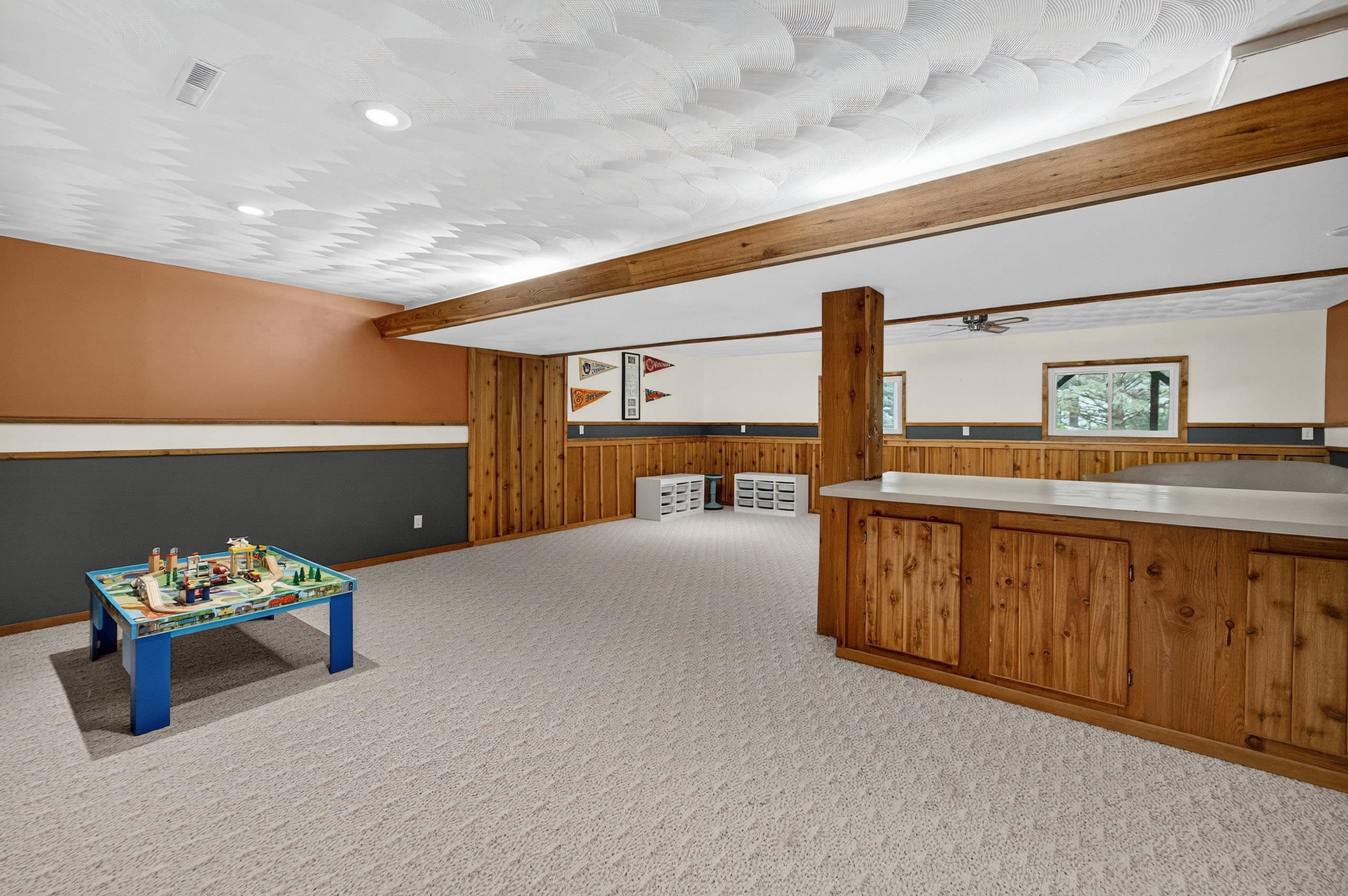 3392 Swinburne Drive