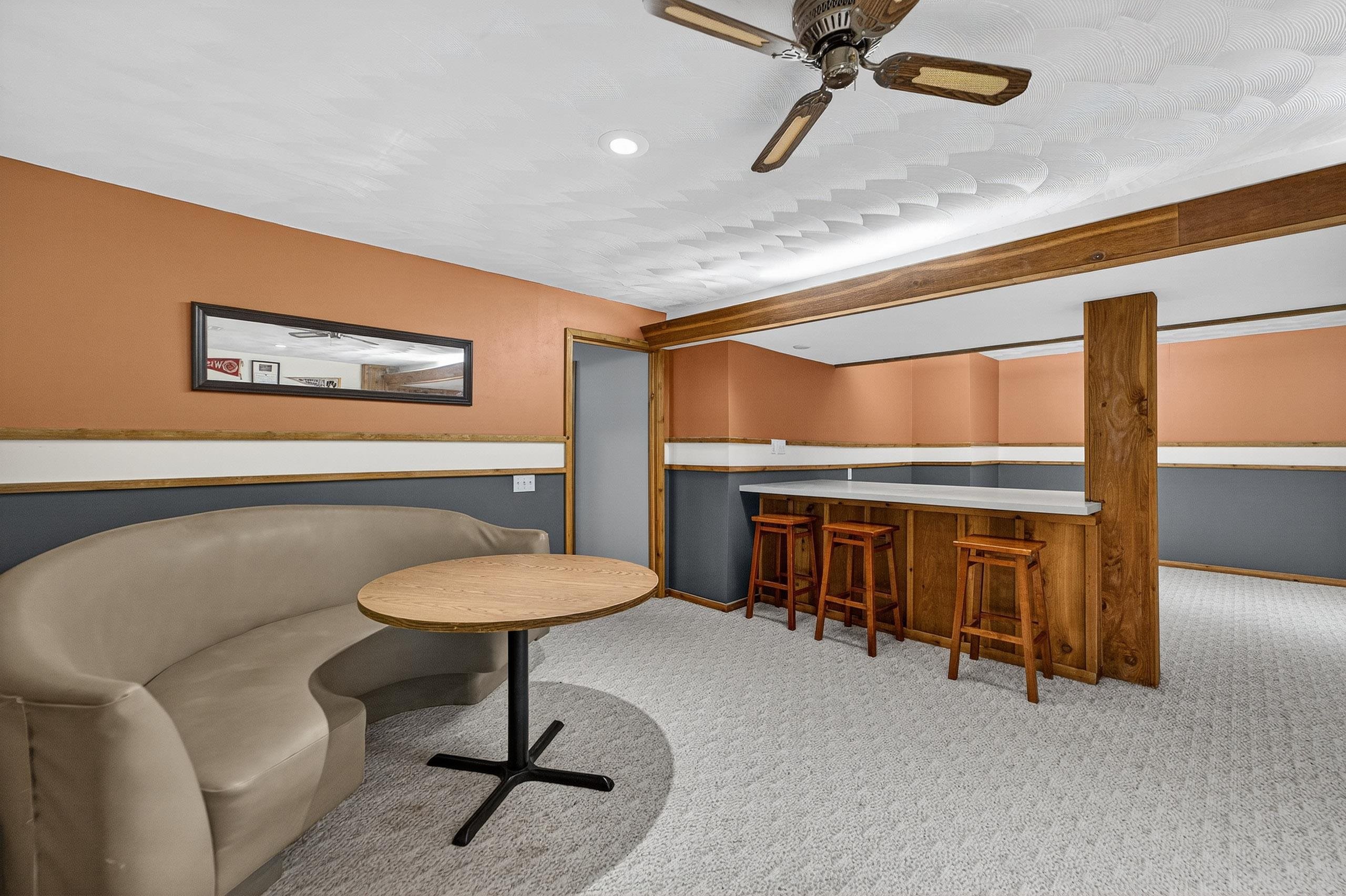3392 Swinburne Drive