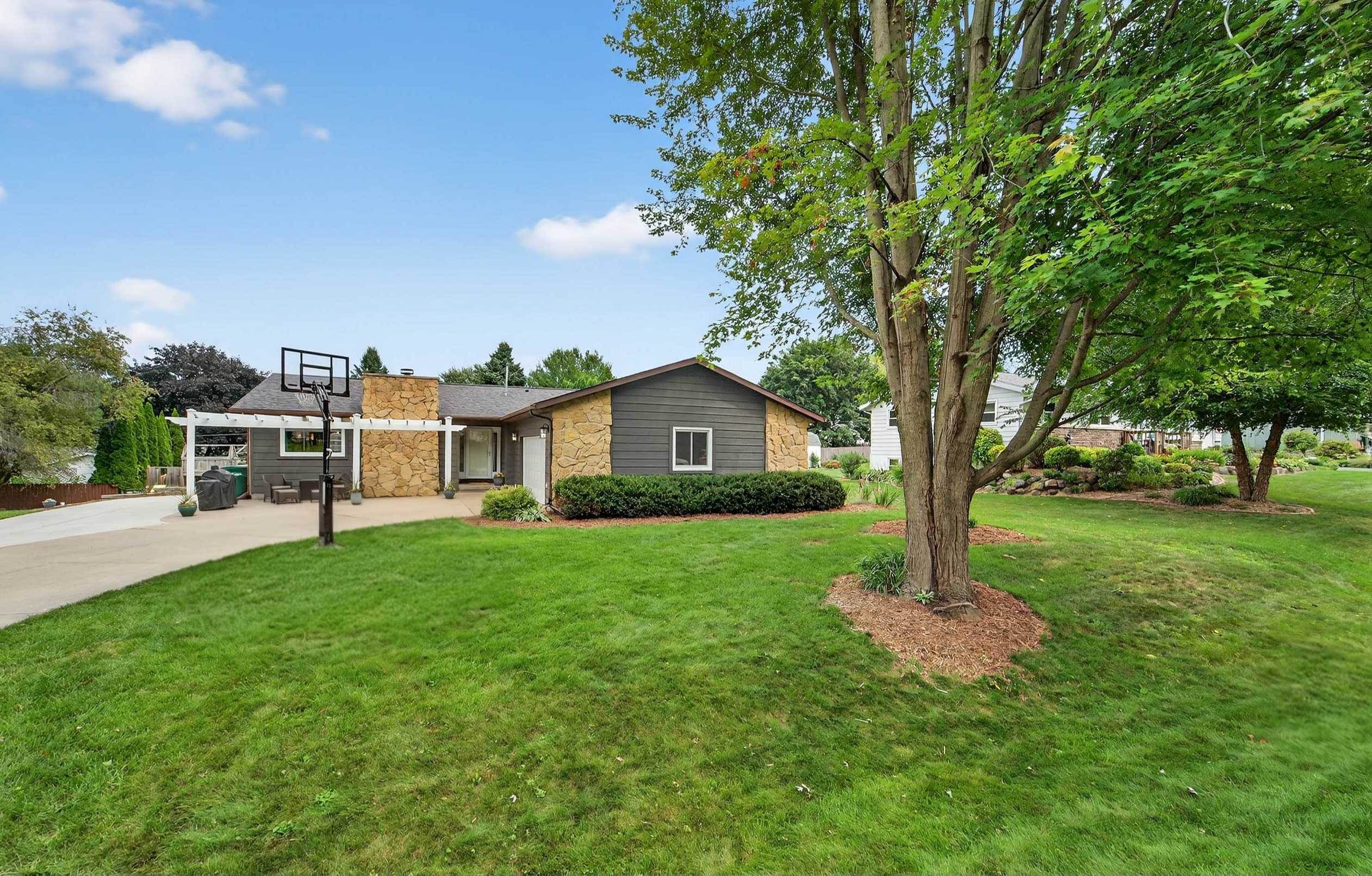 3392 Swinburne Drive
