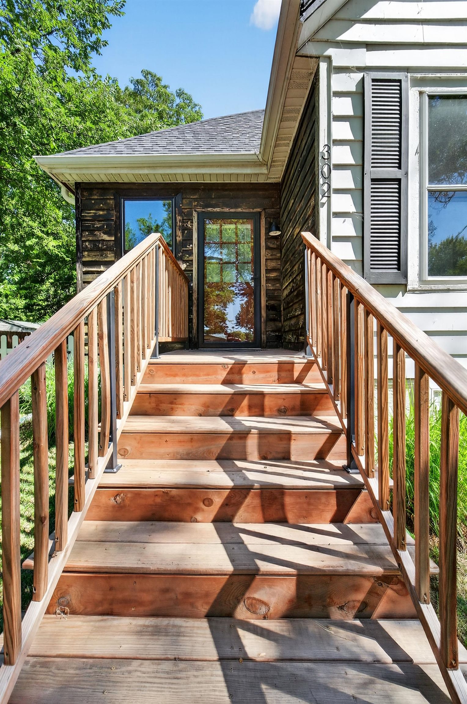 302 Van Deusen Street