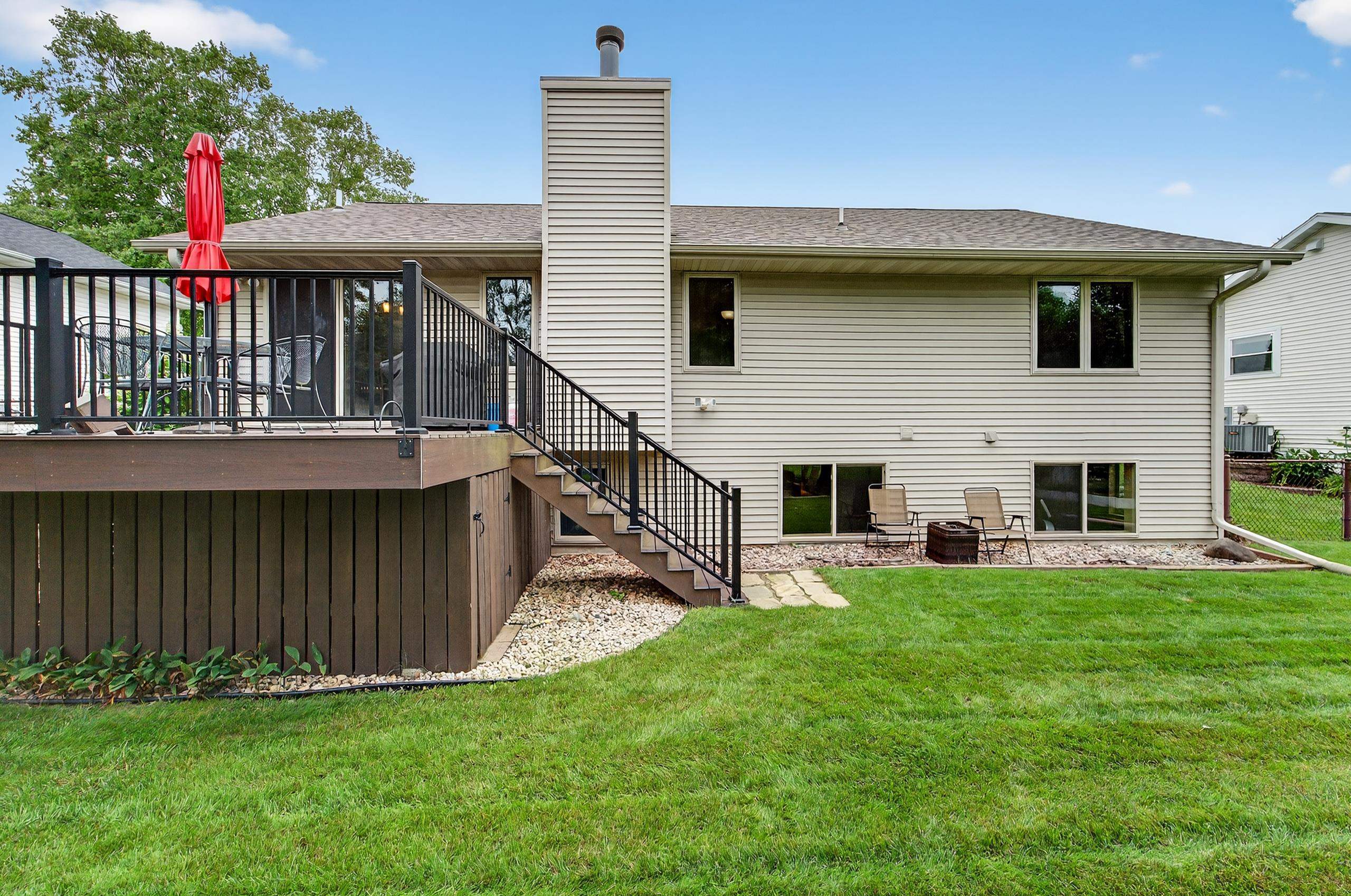 564 S Burr Oak Avenue