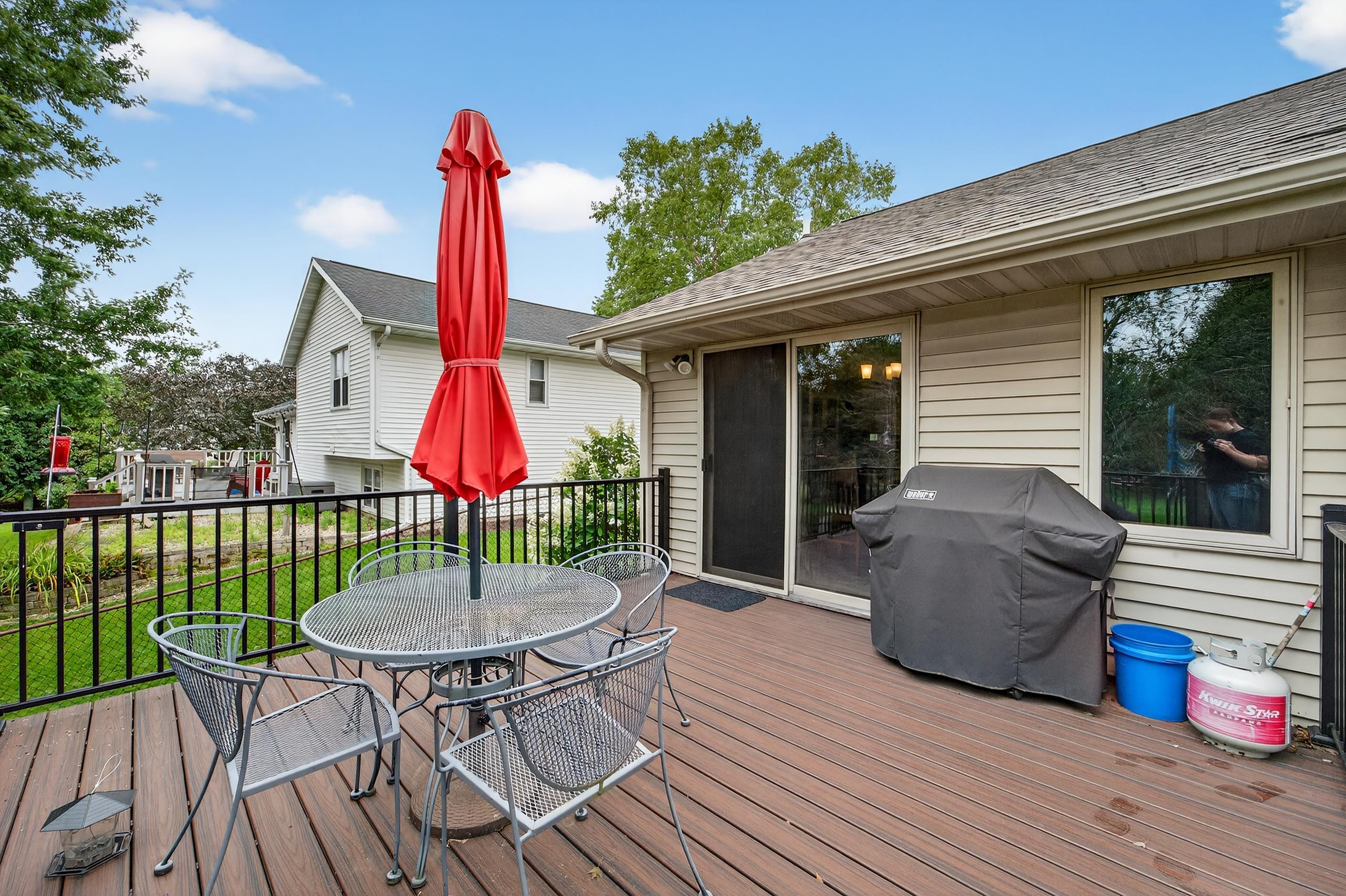 564 S Burr Oak Avenue