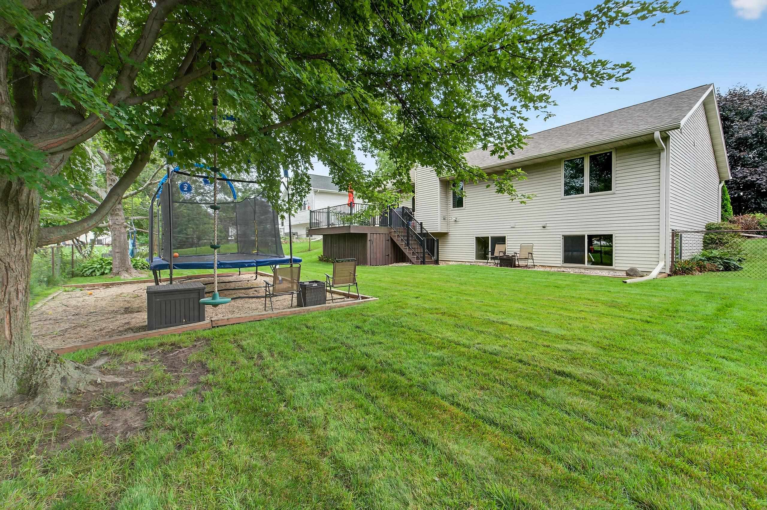 564 S Burr Oak Avenue