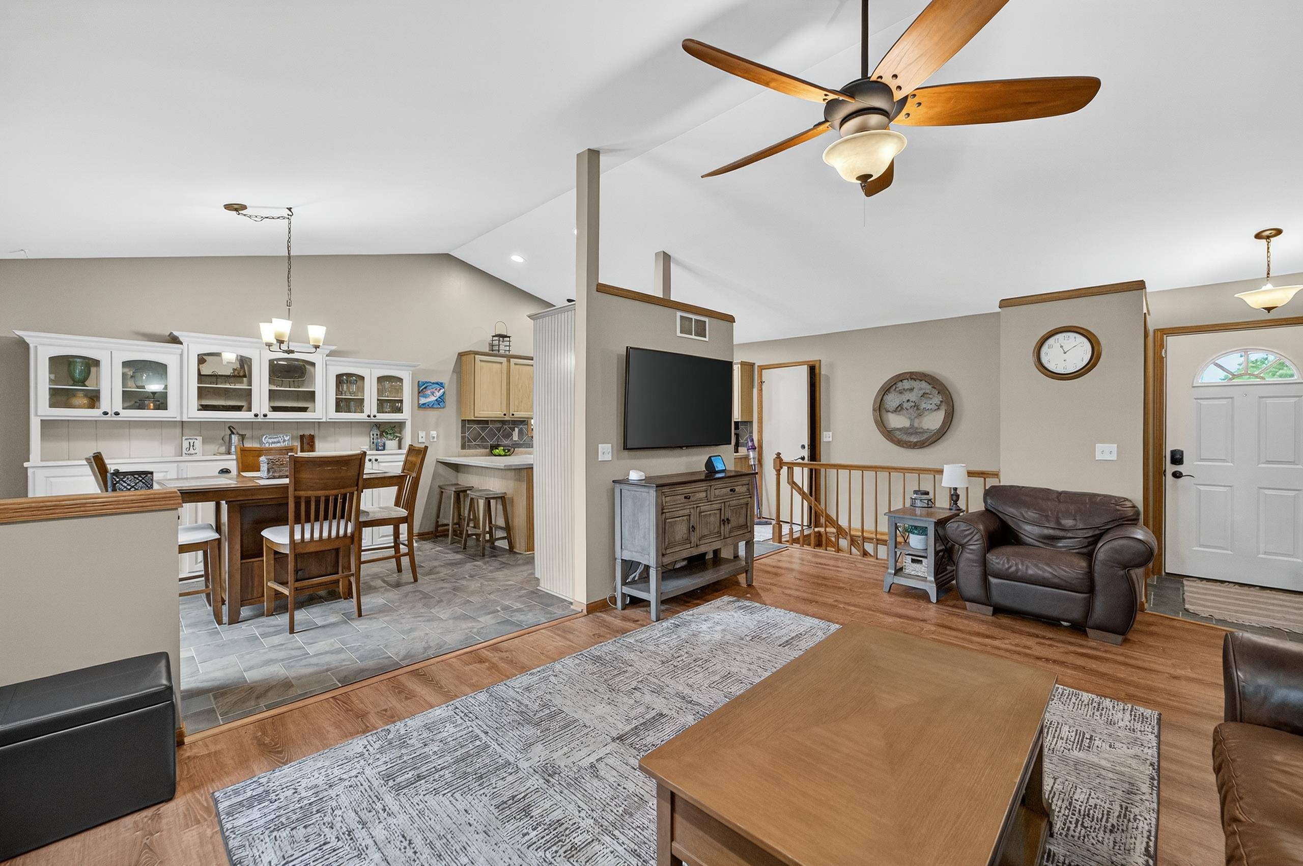564 S Burr Oak Avenue