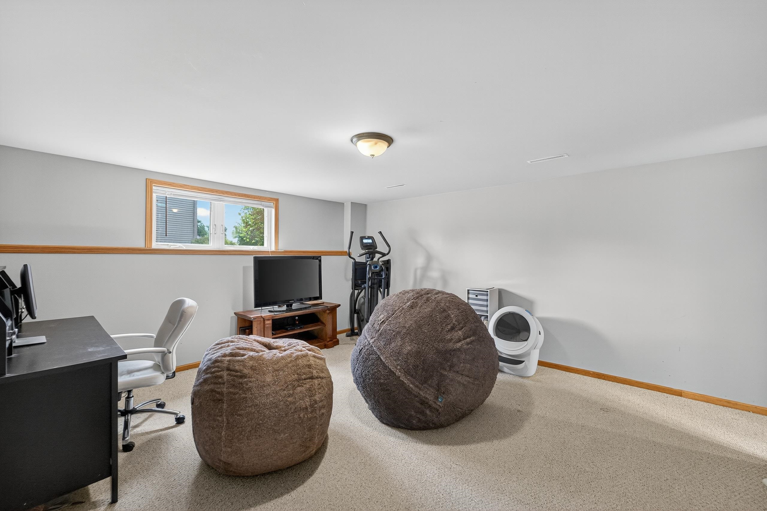 4400 Singel Way
