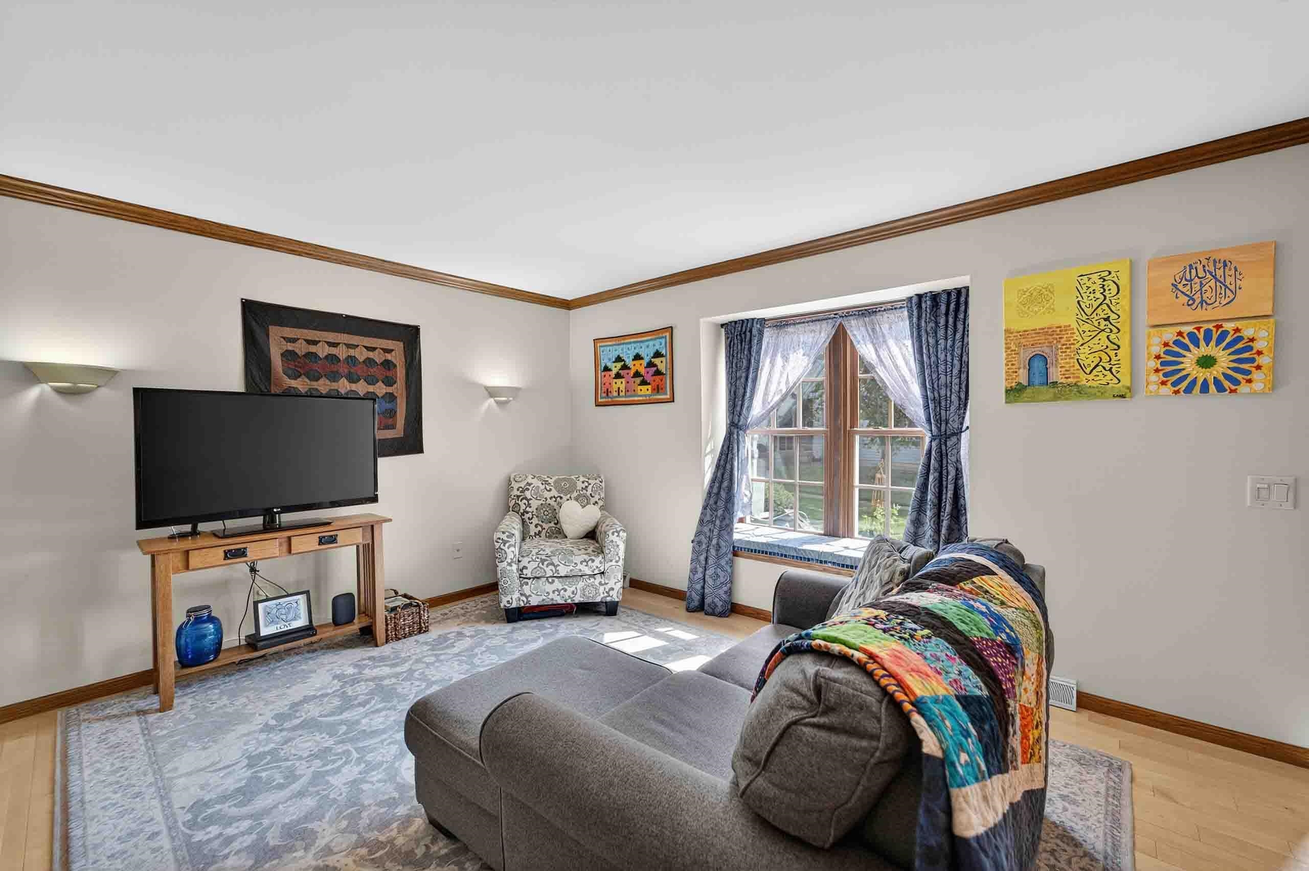 6929 Old Sauk Road