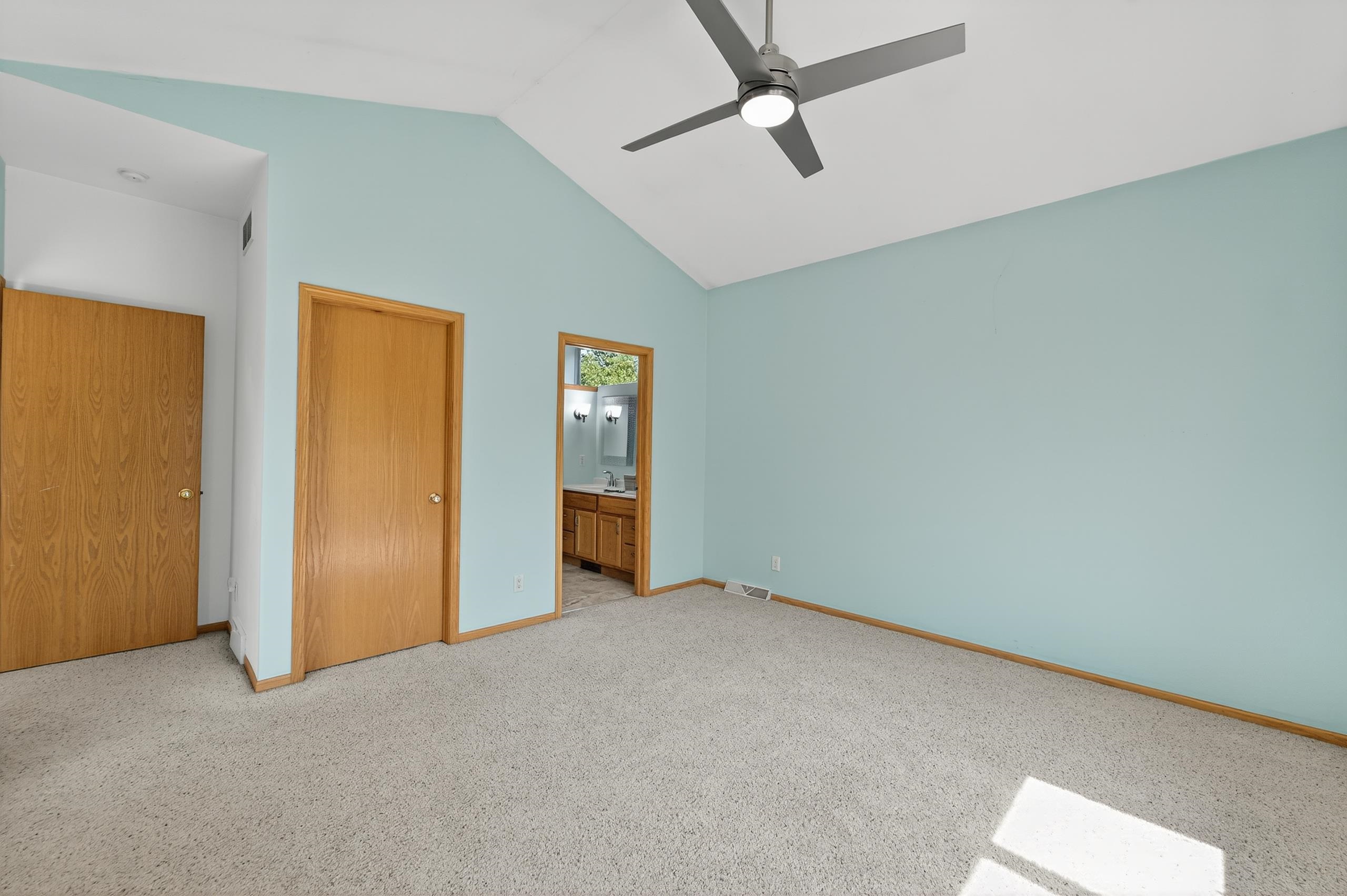 3095 Rebel Drive