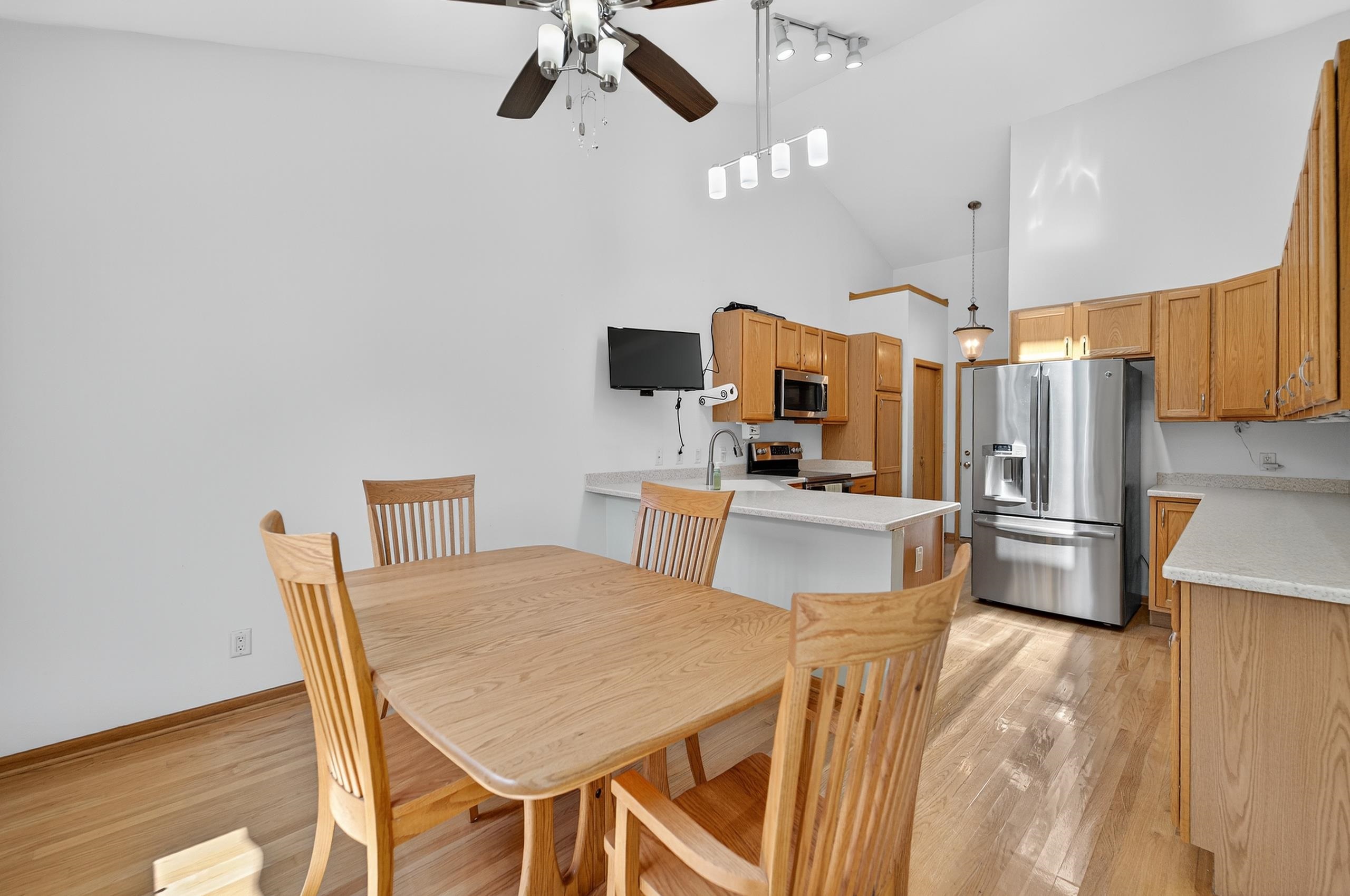 3095 Rebel Drive