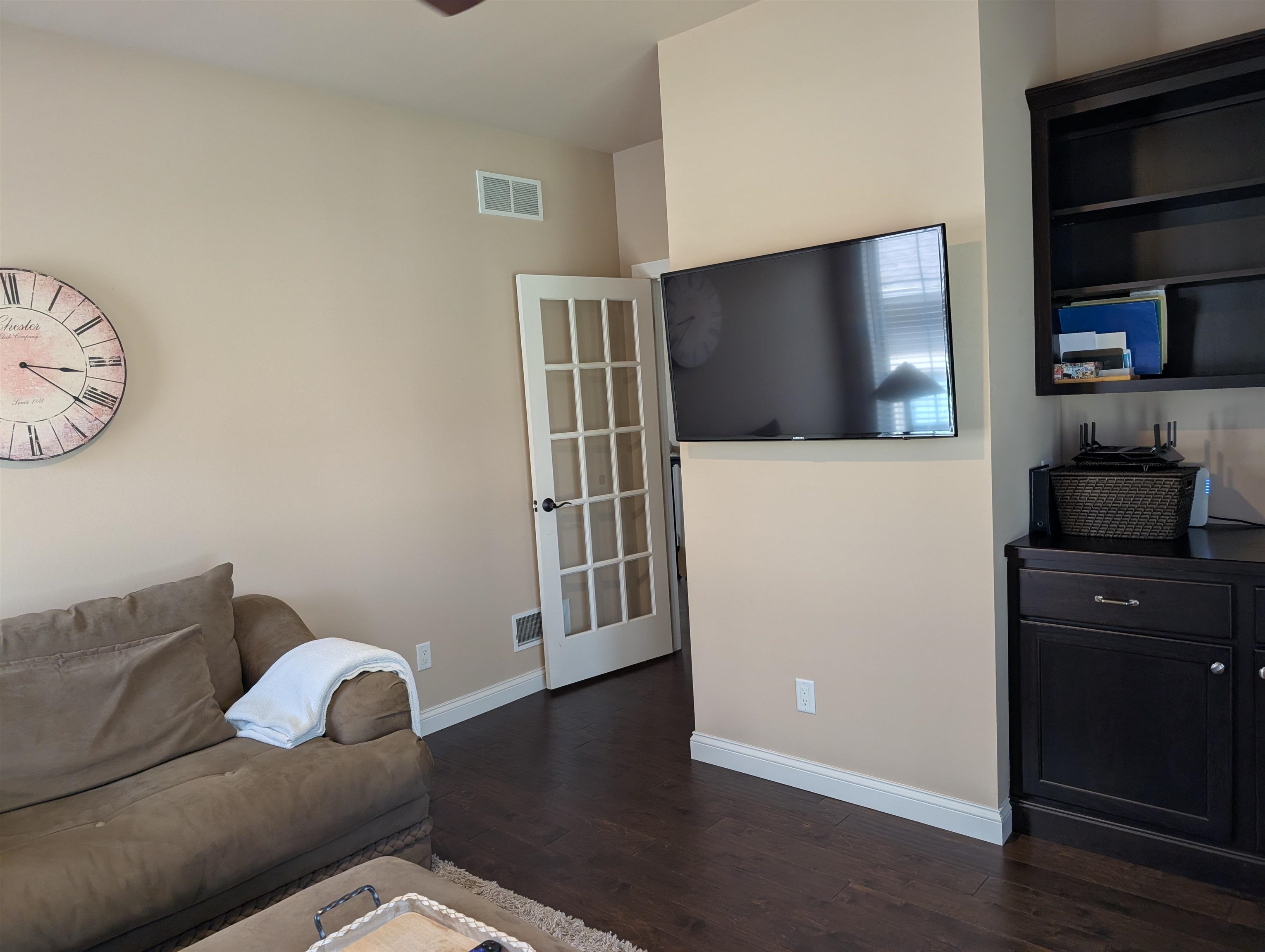 9011 Royal Oaks Circle