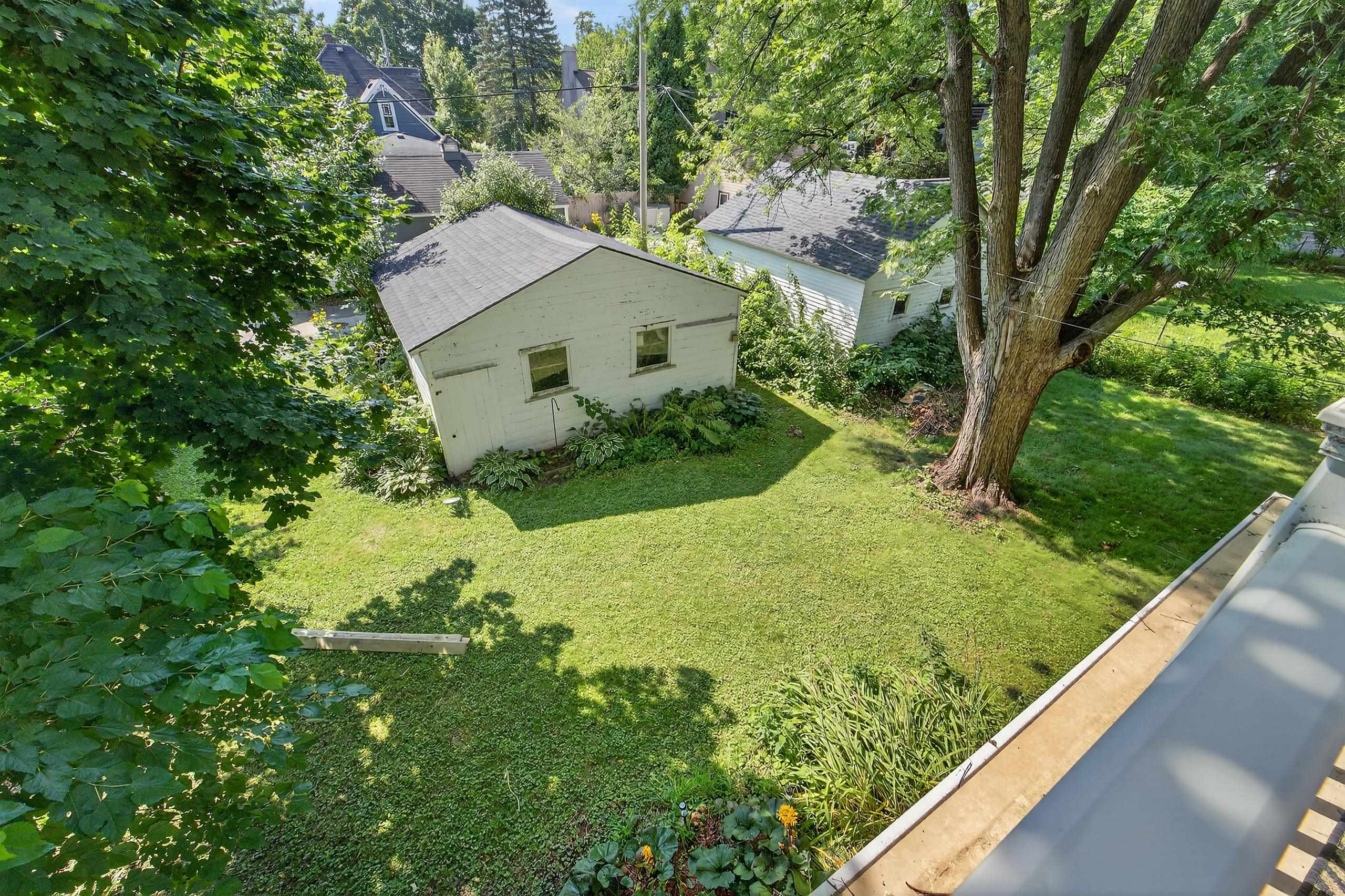 1917 Street