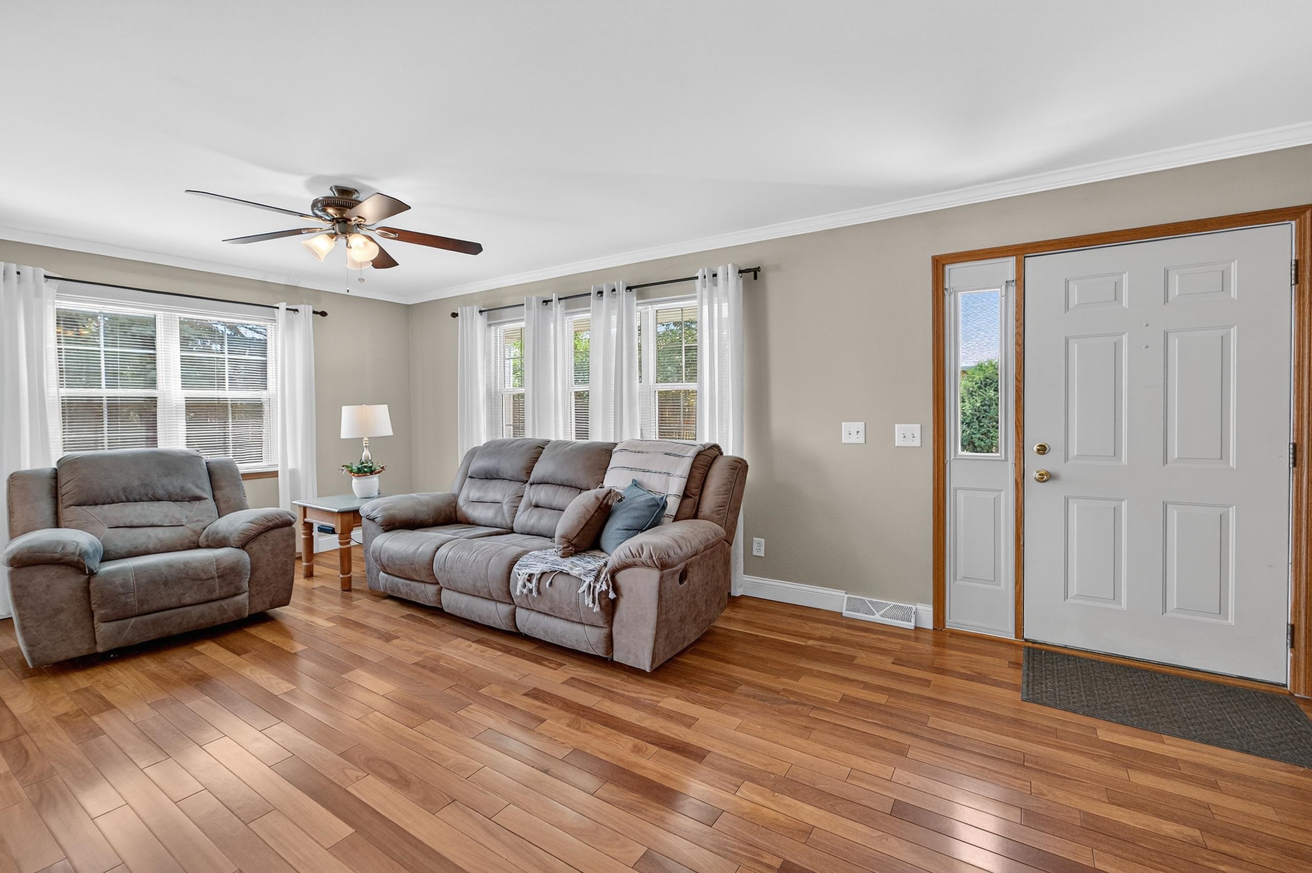 867 Chandler Lane