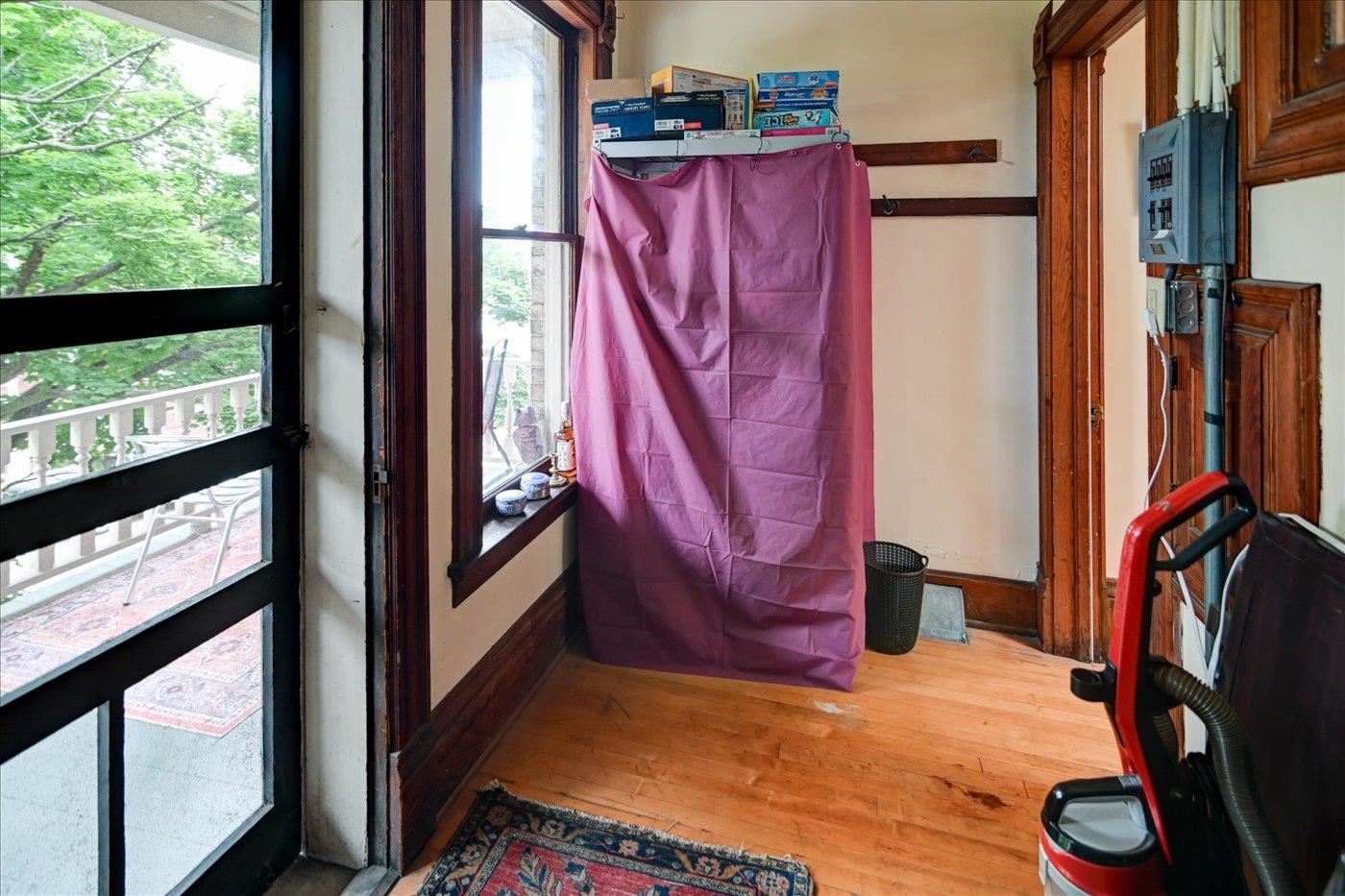 146 S Hancock Street Unit: 2