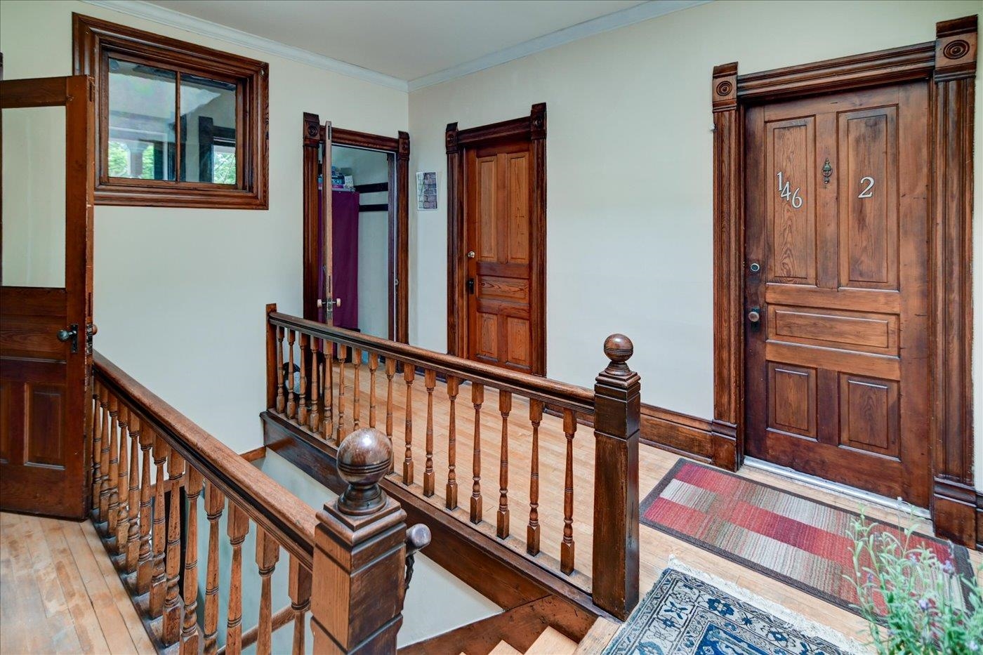 146 S Hancock Street Unit: 2