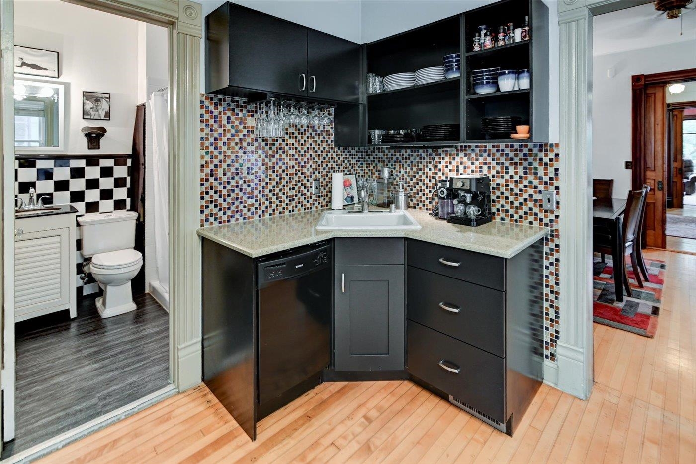 146 S Hancock Street Unit: 2