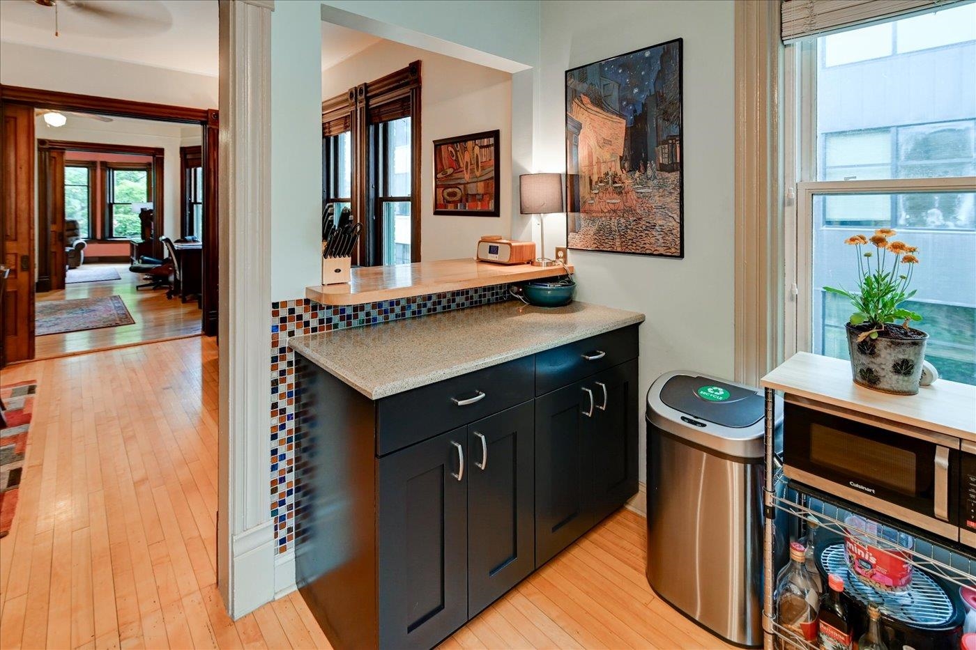 146 S Hancock Street Unit: 2