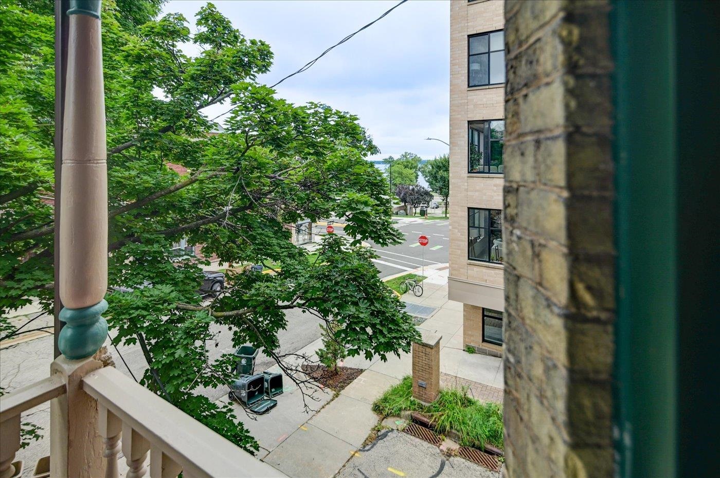 146 S Hancock Street Unit: 2