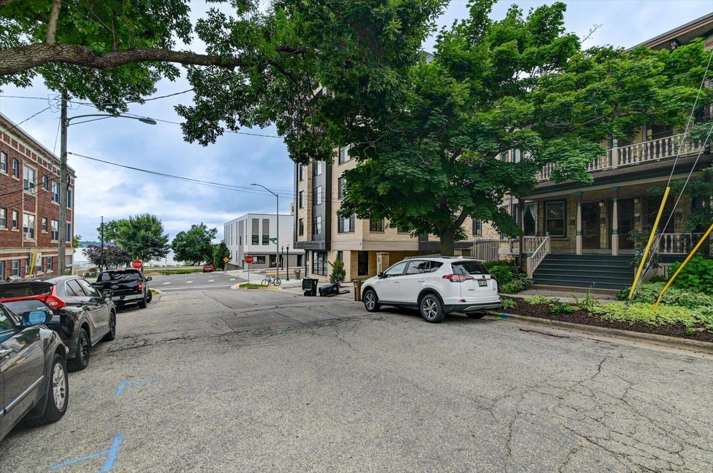 146 S Hancock Street Unit: 2