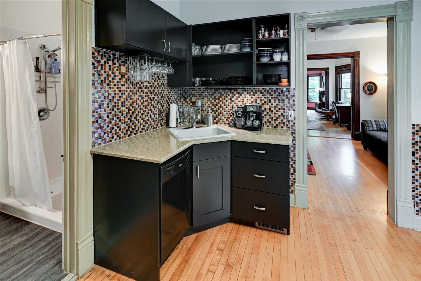 146 S Hancock Street Unit: 2