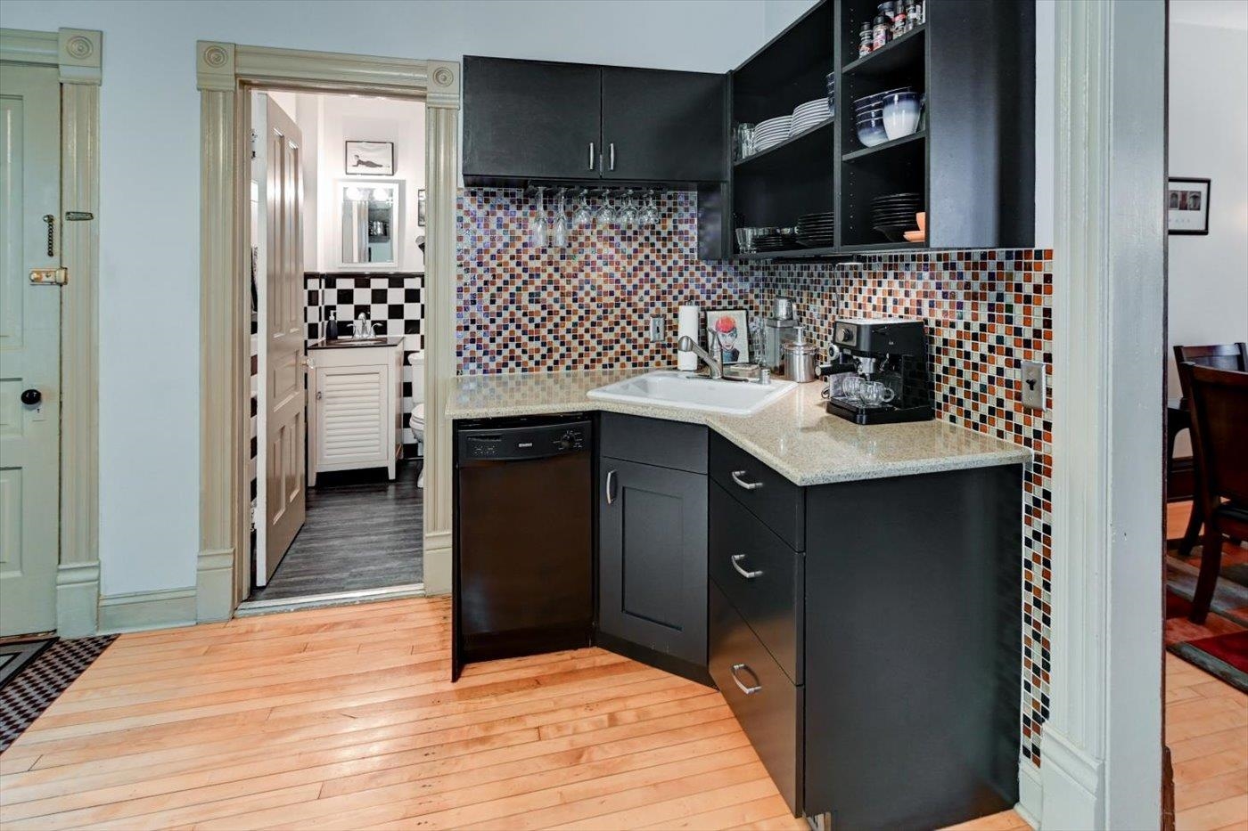 146 S Hancock Street Unit: 2