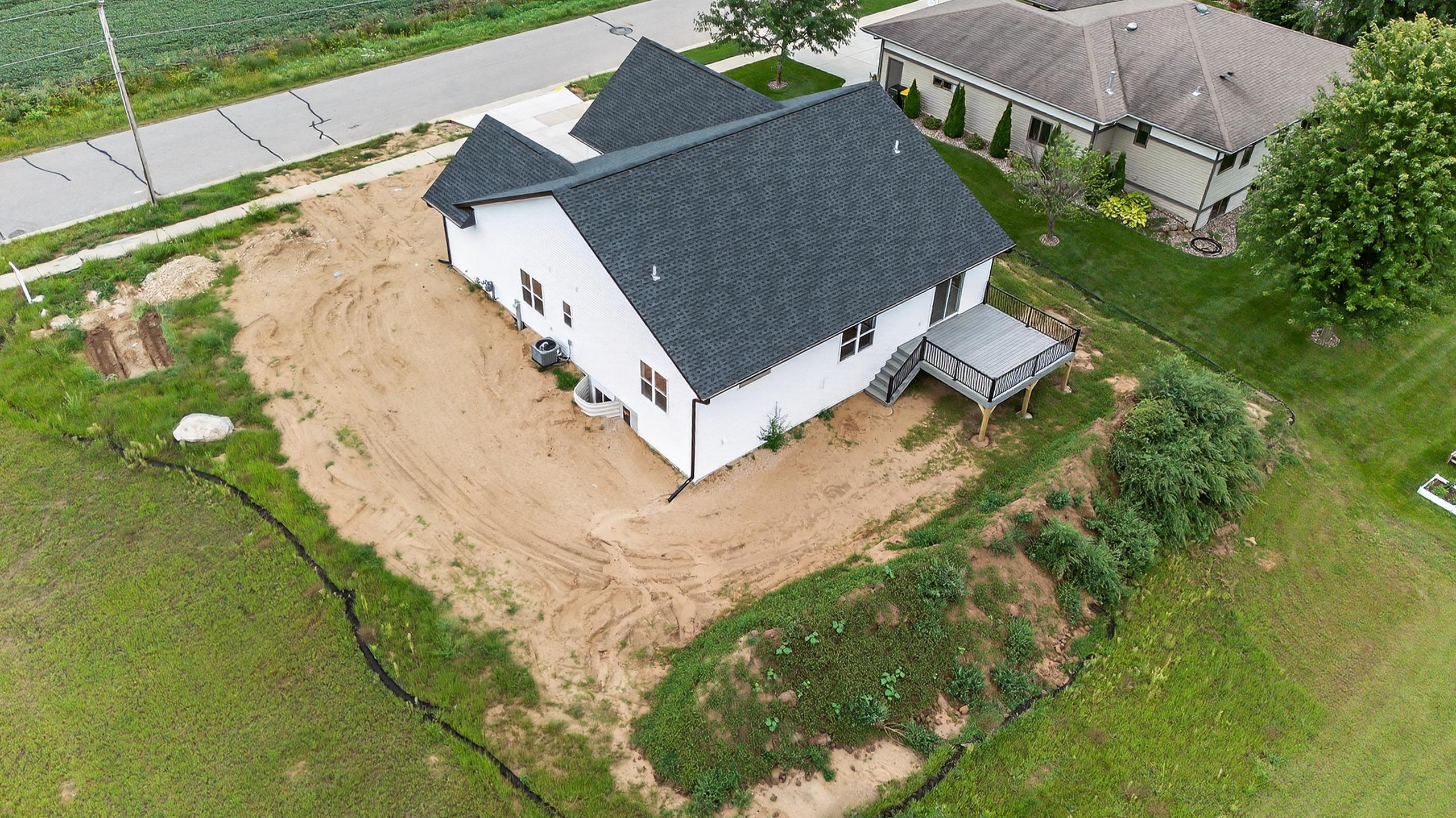 708 Reeve Road