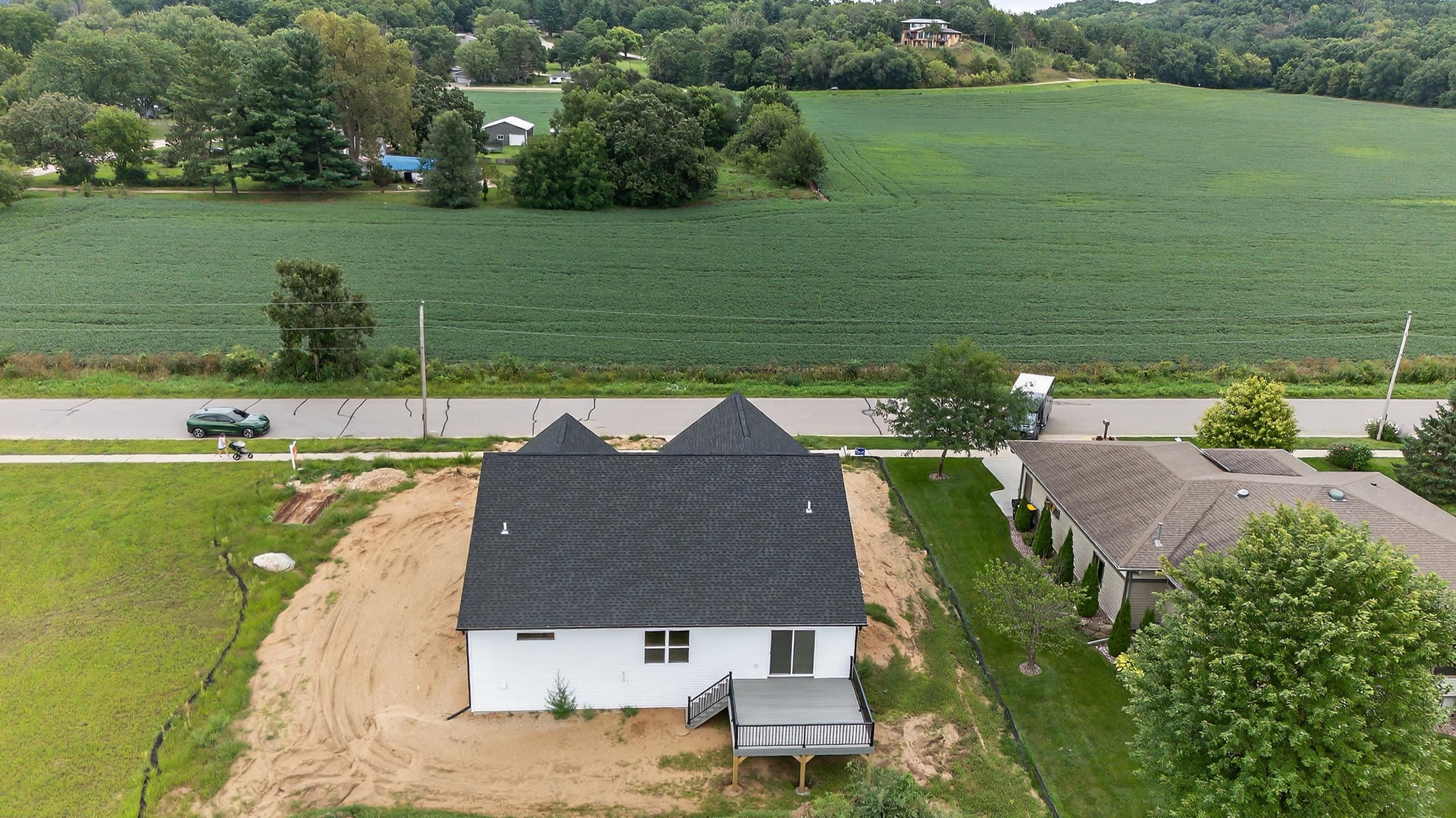 708 Reeve Road