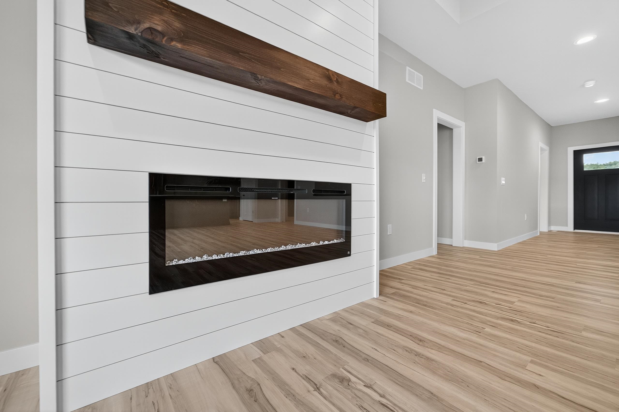 708 Reeve Road